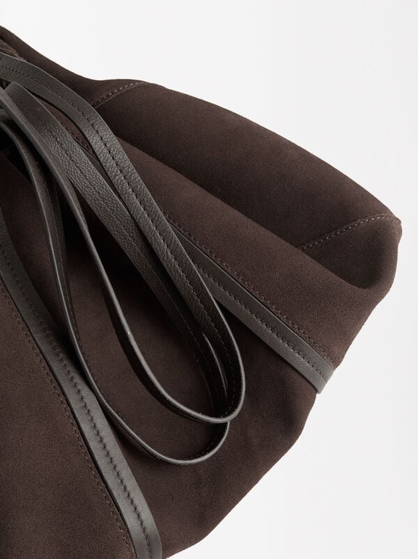 Leather shopper bag with removable pouch