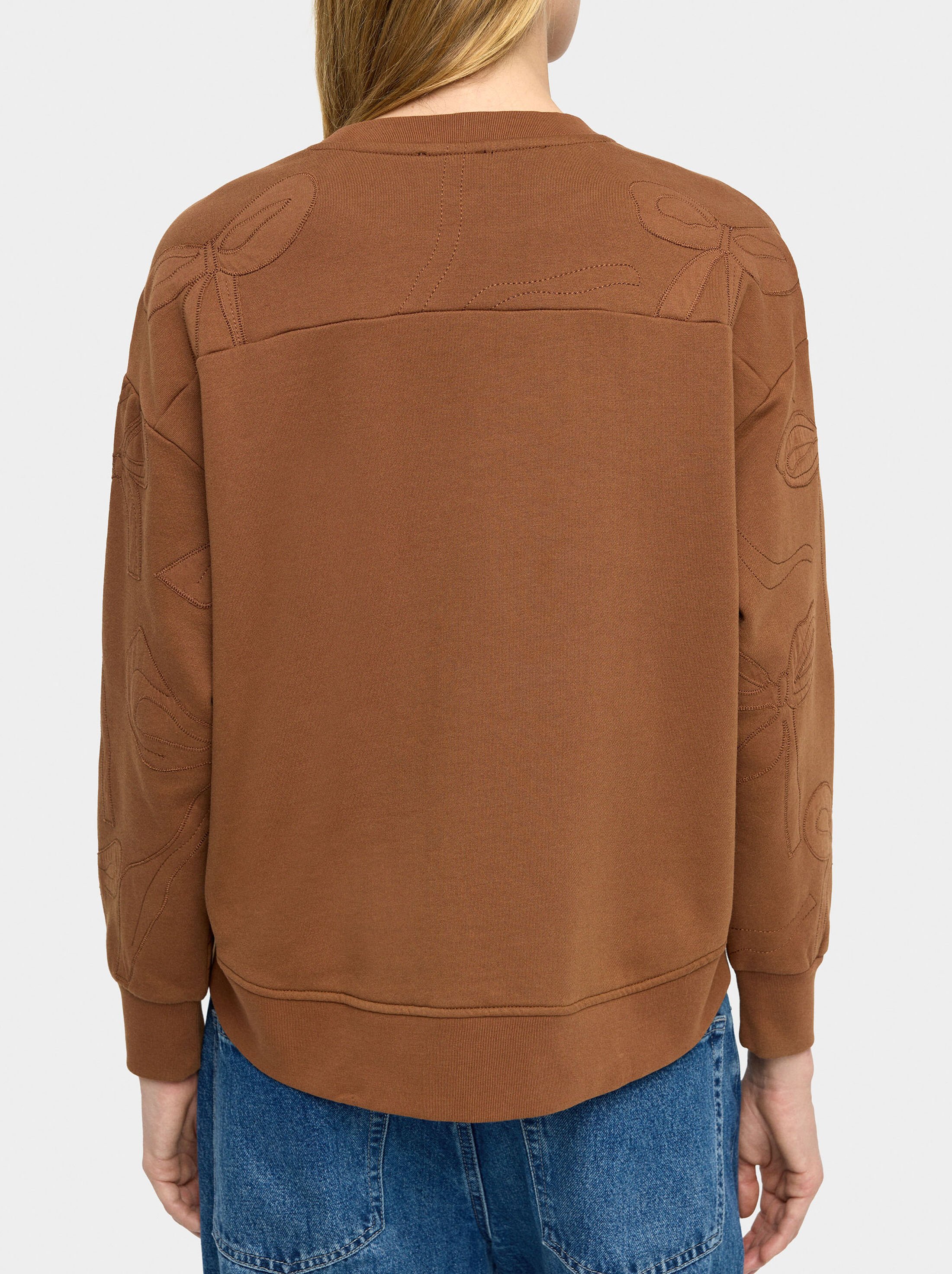 Sweatshirt with embroidered bows image number 3.0