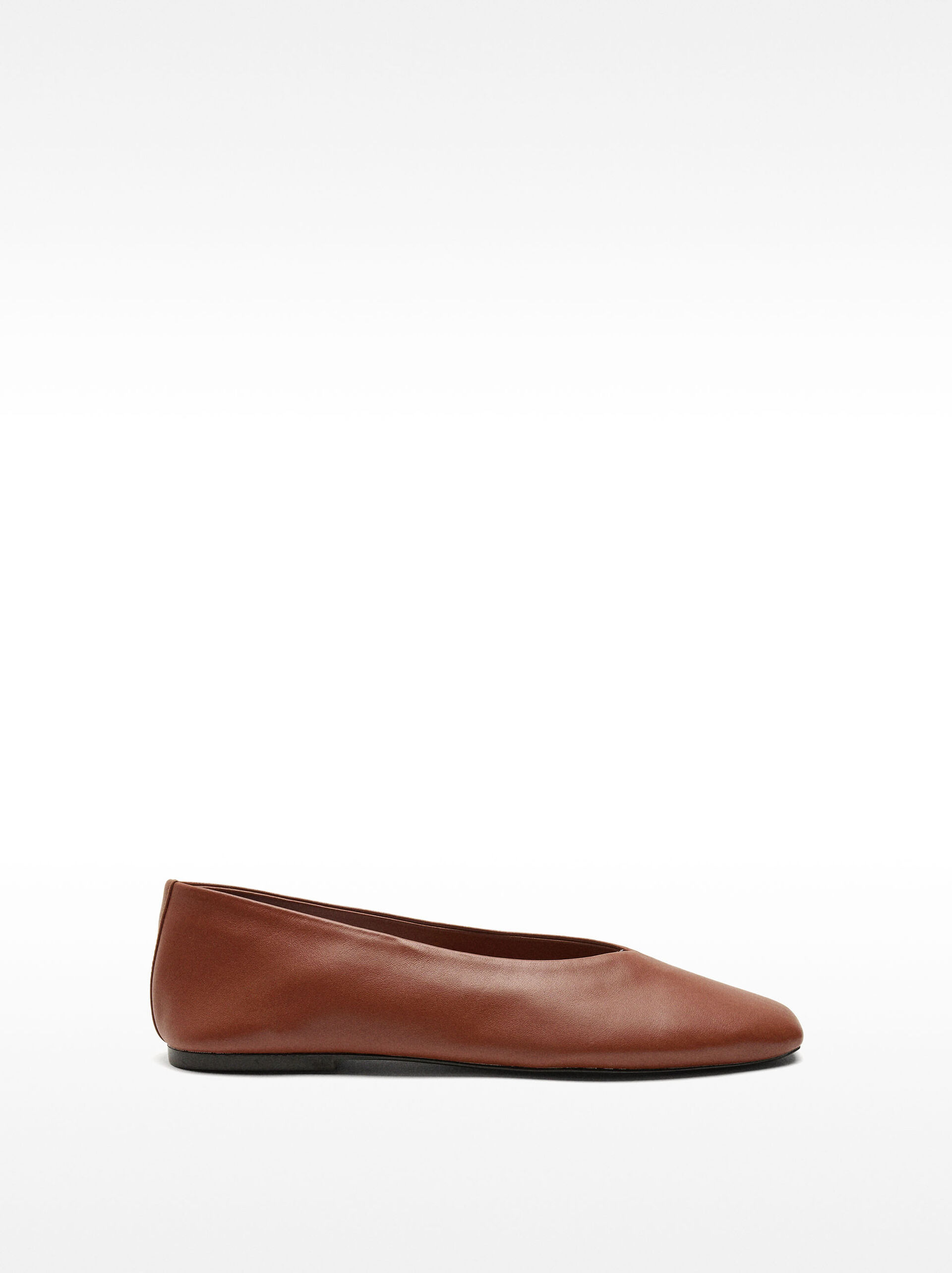Plain leather ballet flats image number 0.0