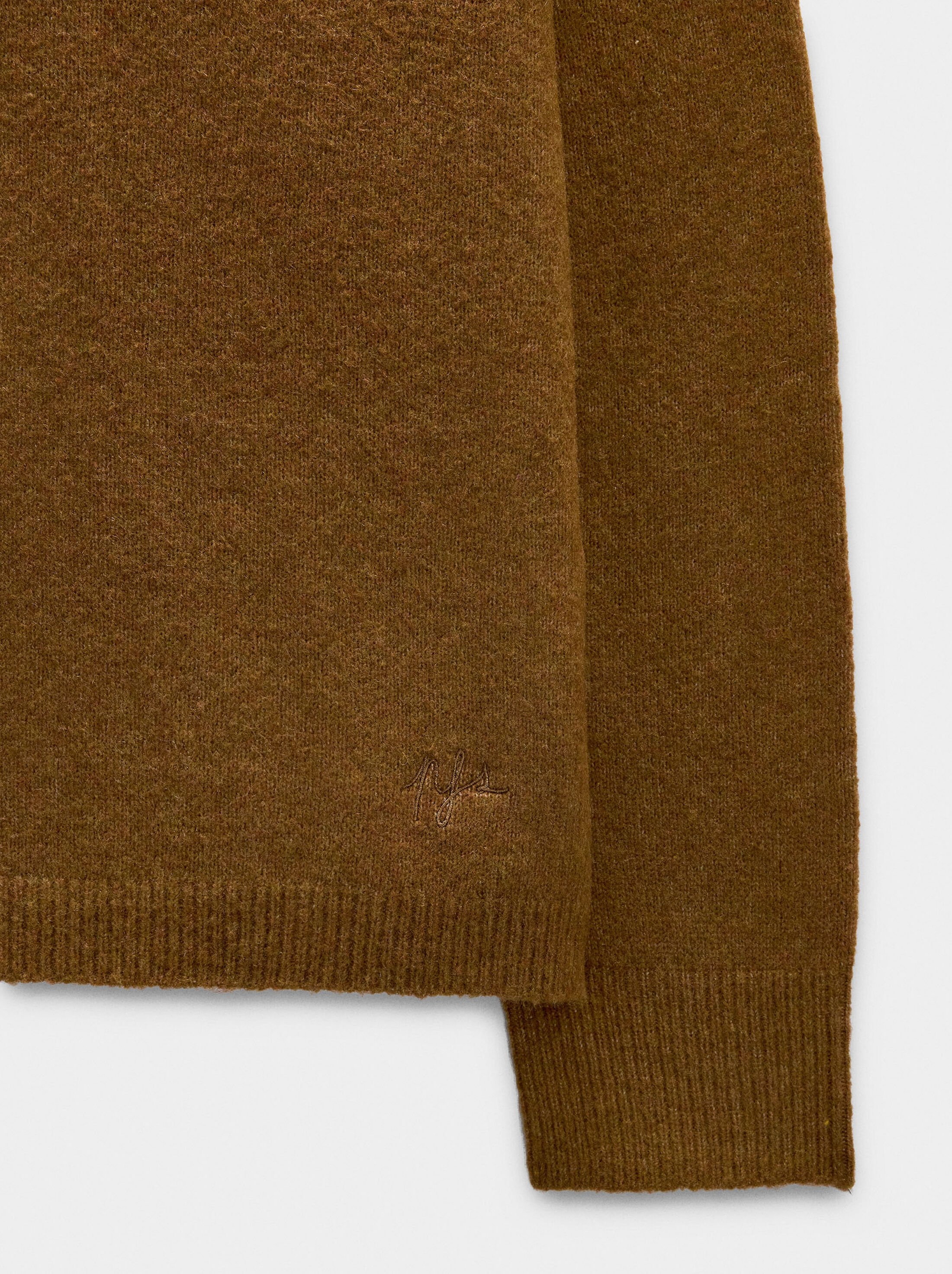 Knit sweater image number 5.0