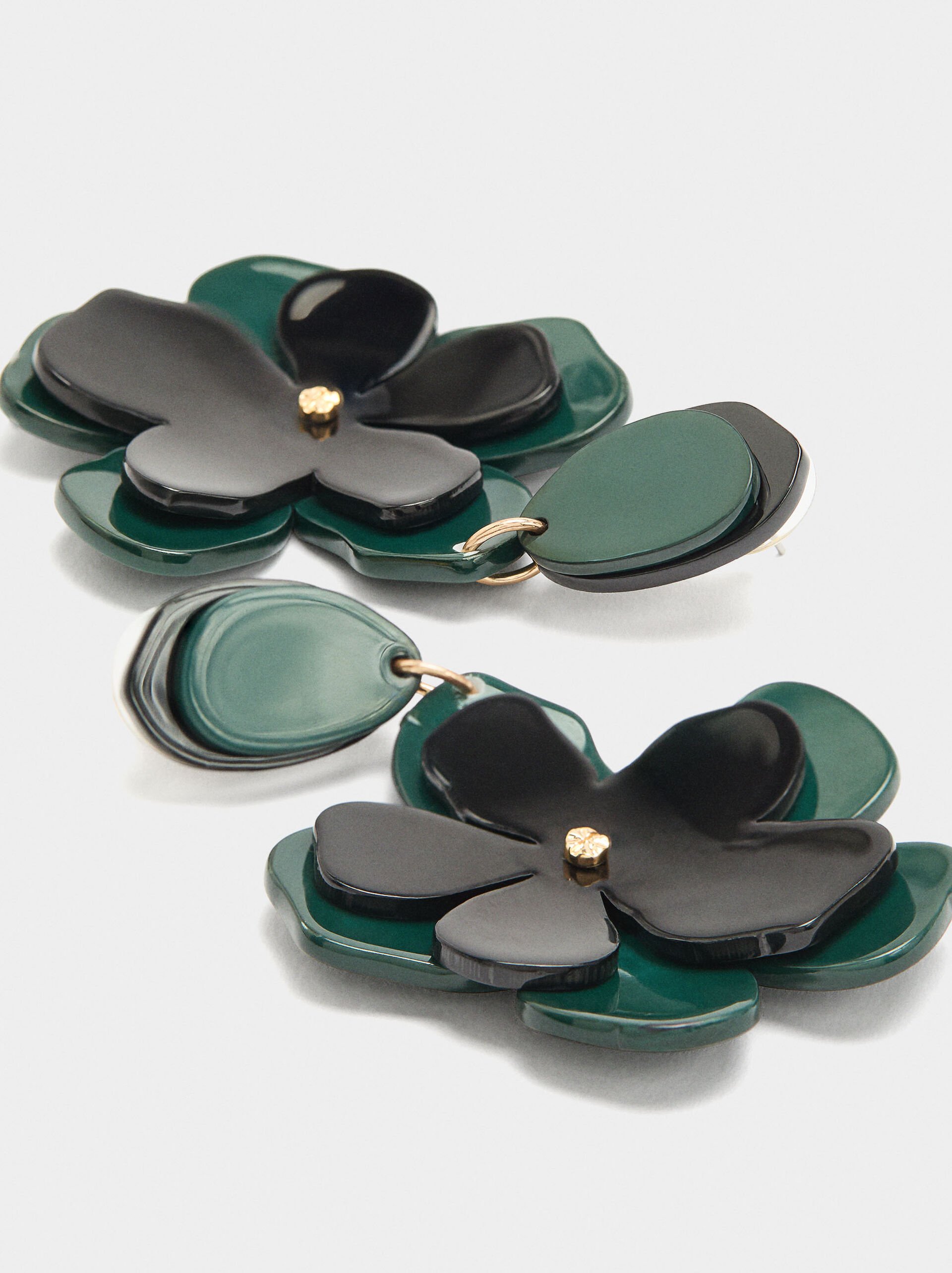 Double flower earrings with resin image number 1.0