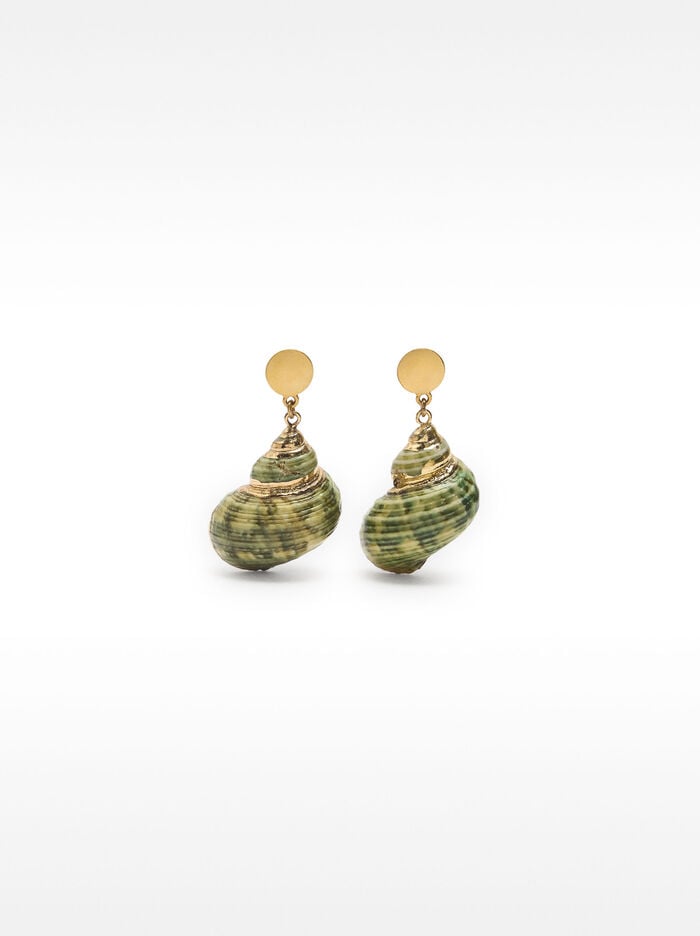 Earrings with shells