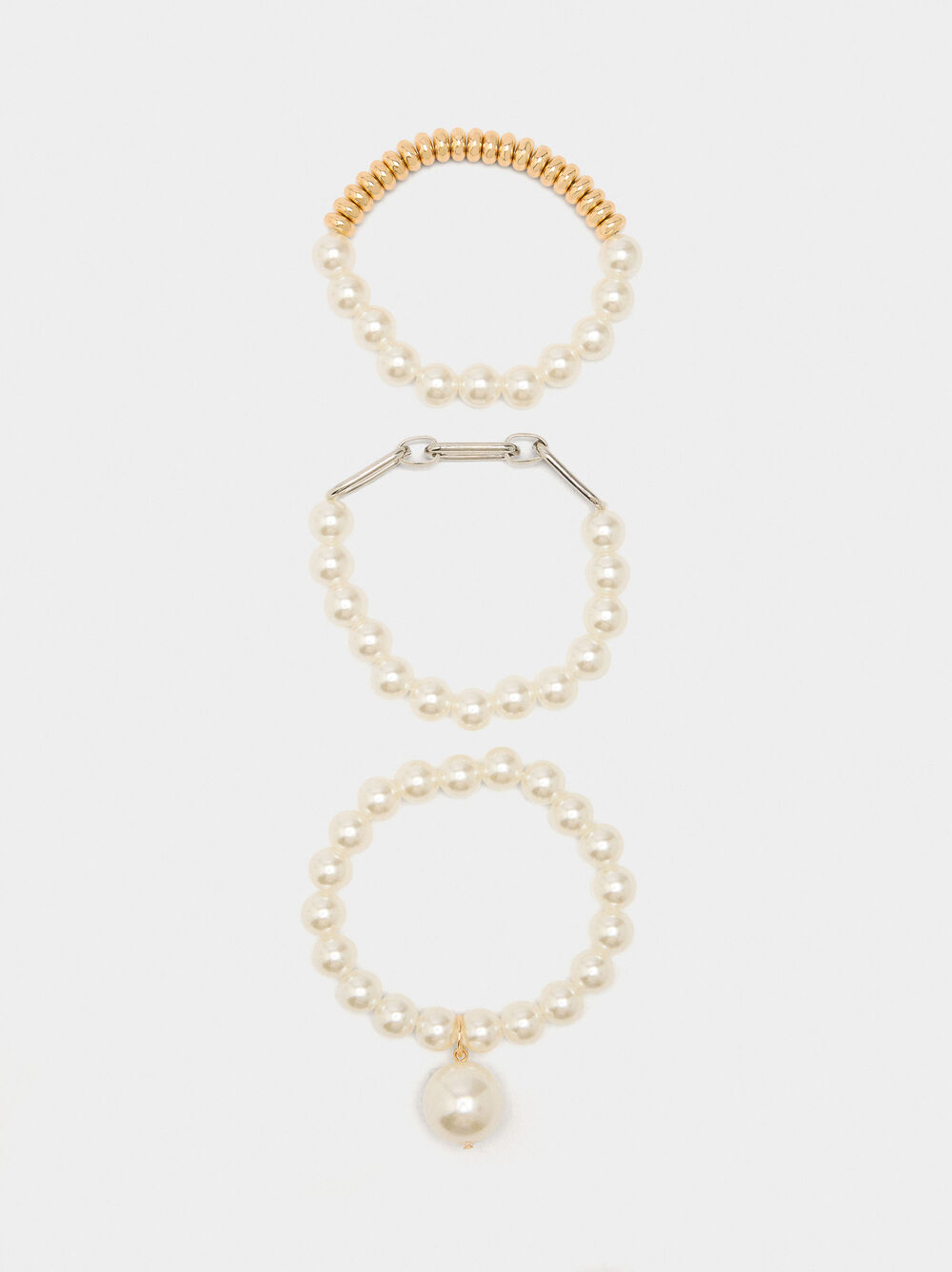 Set of elastic bracelets with pearls