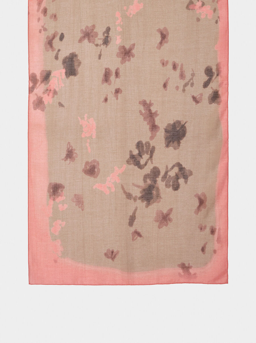 Printed scarf with lyocell