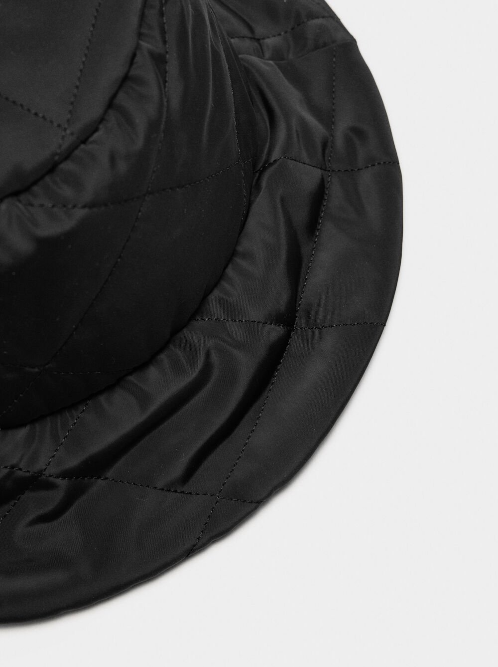Nylon padded bucket hat