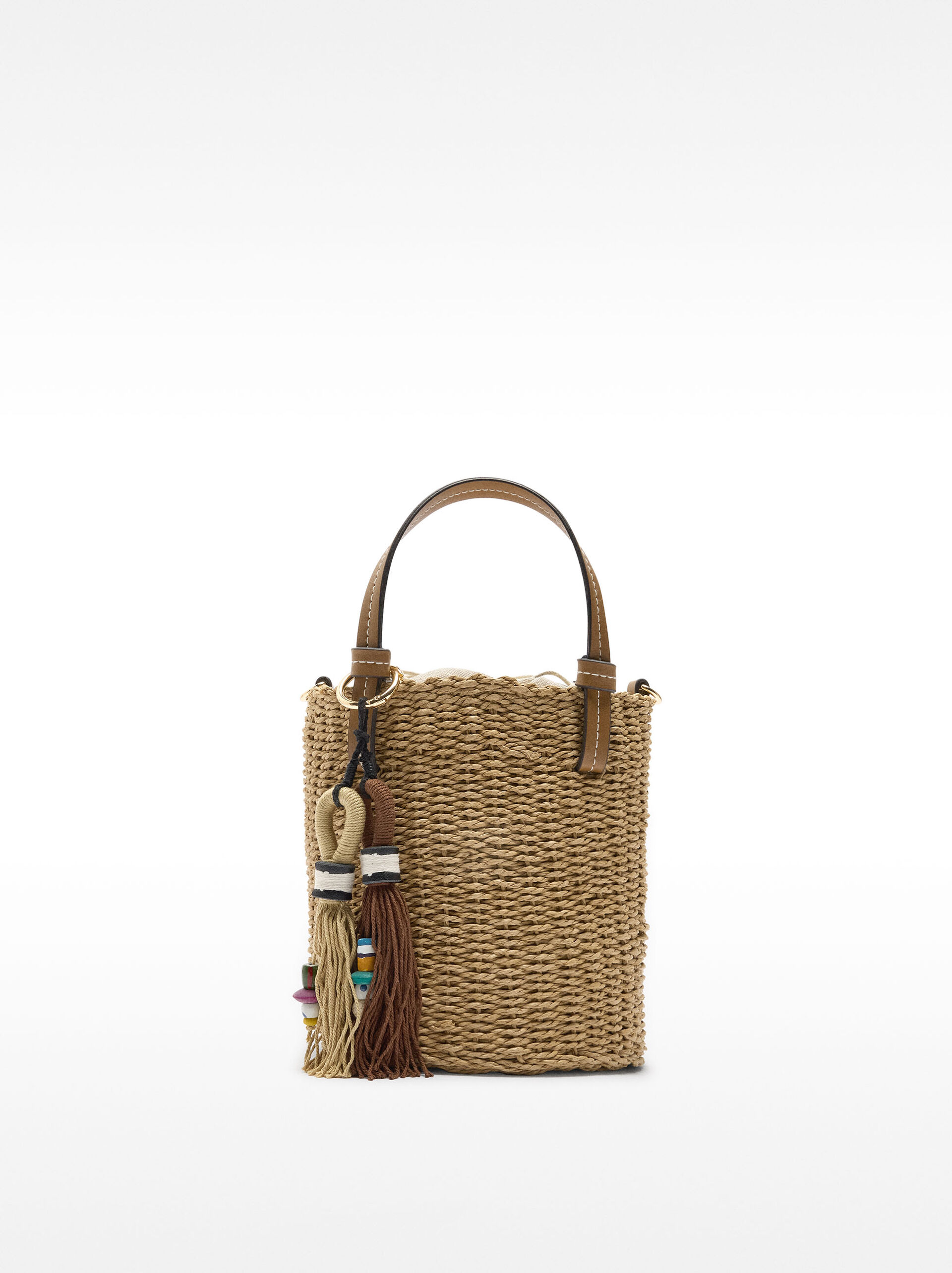 Bucket bag straw effect image number 0.0
