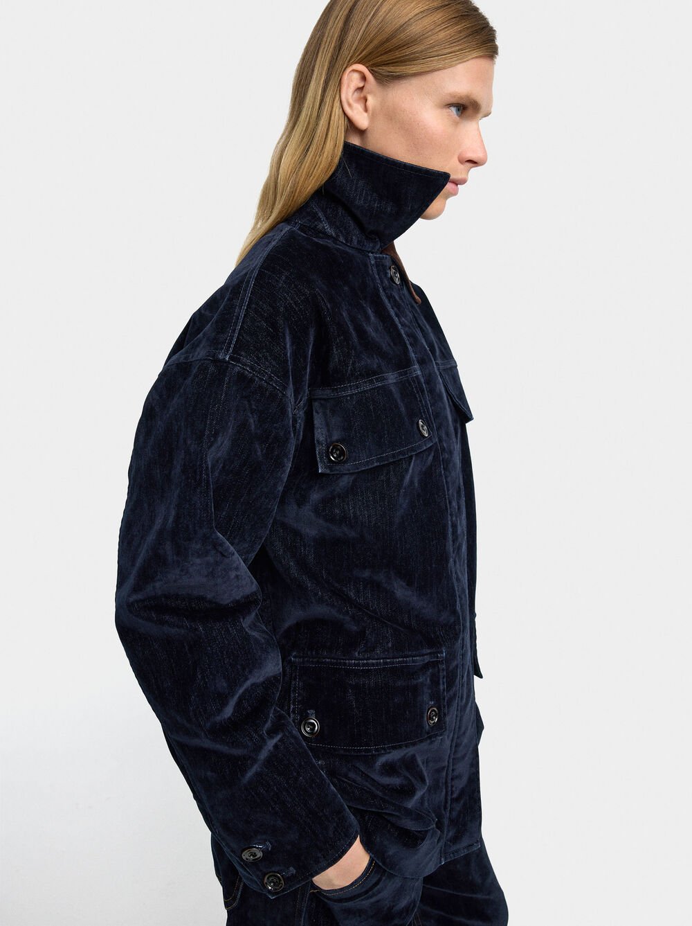 Denim jacket with velvet effect