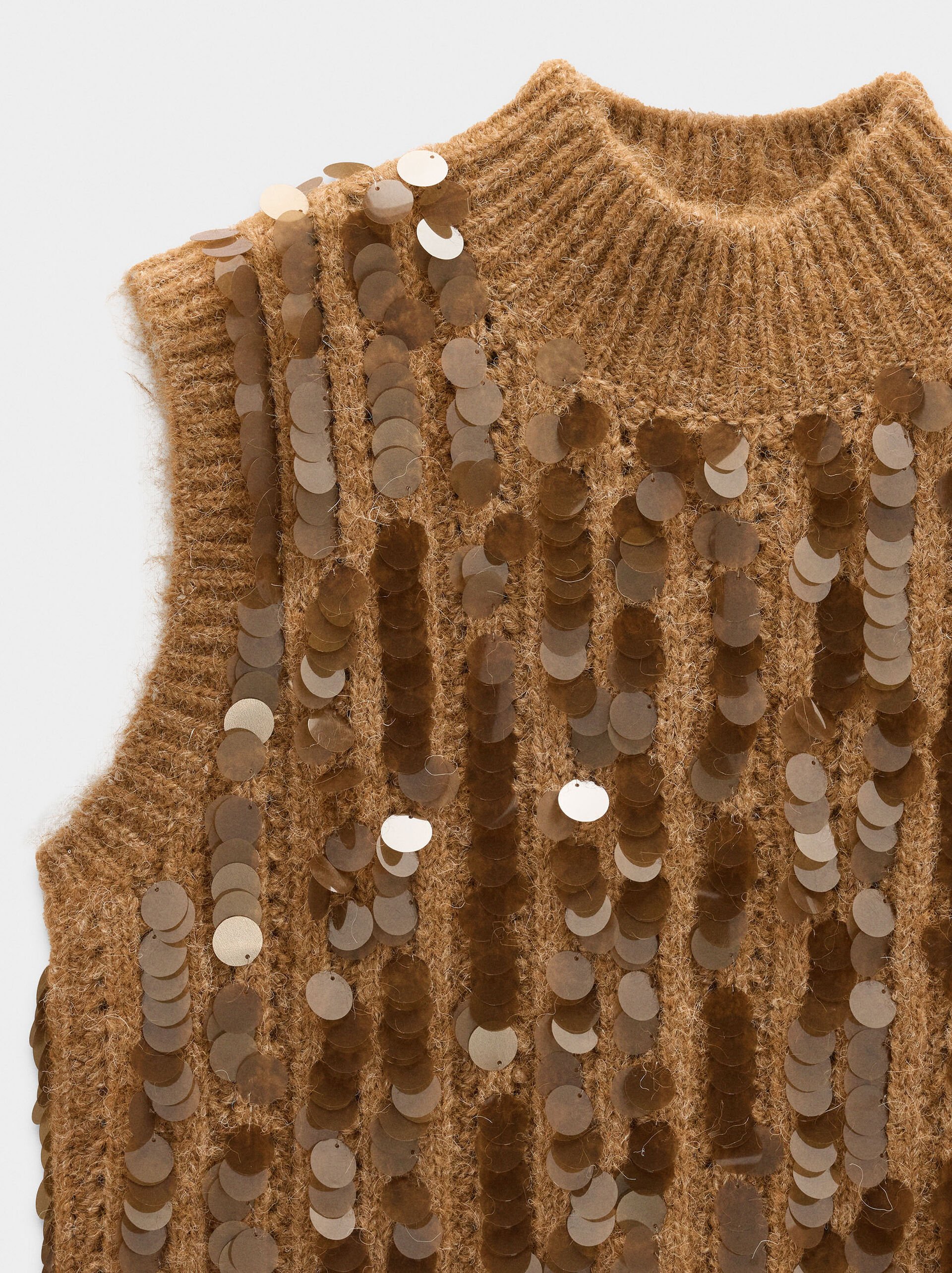 Knit vest with sequins image number 5.0