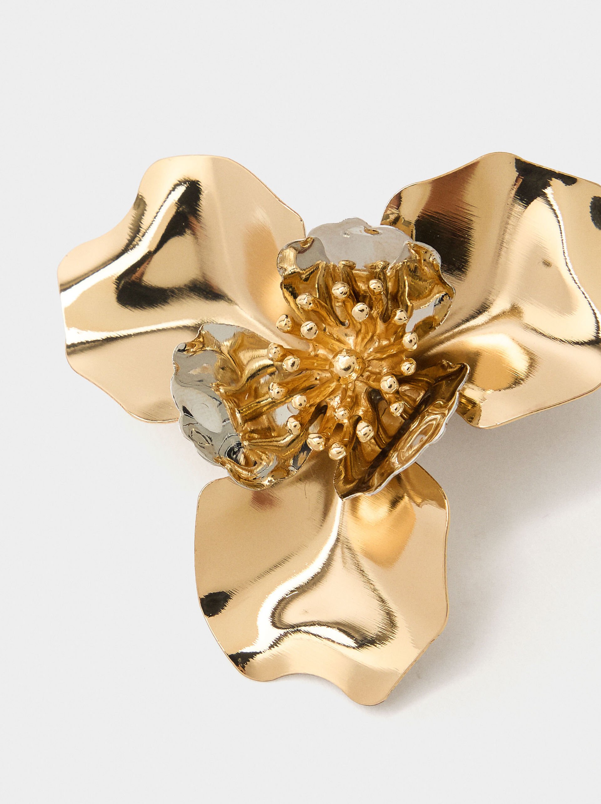 Flower brooch image number 1.0