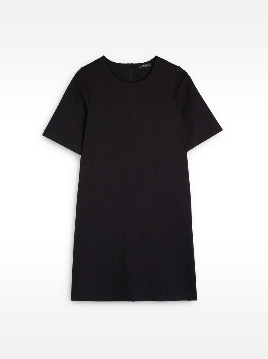 Short dress with round neckline