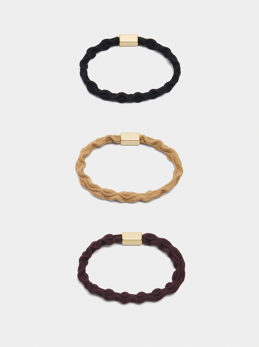 Set of hair elastics with waves