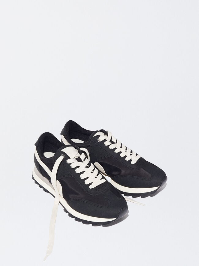 Online Exclusive - Running Contrast Trainers image number 1.0