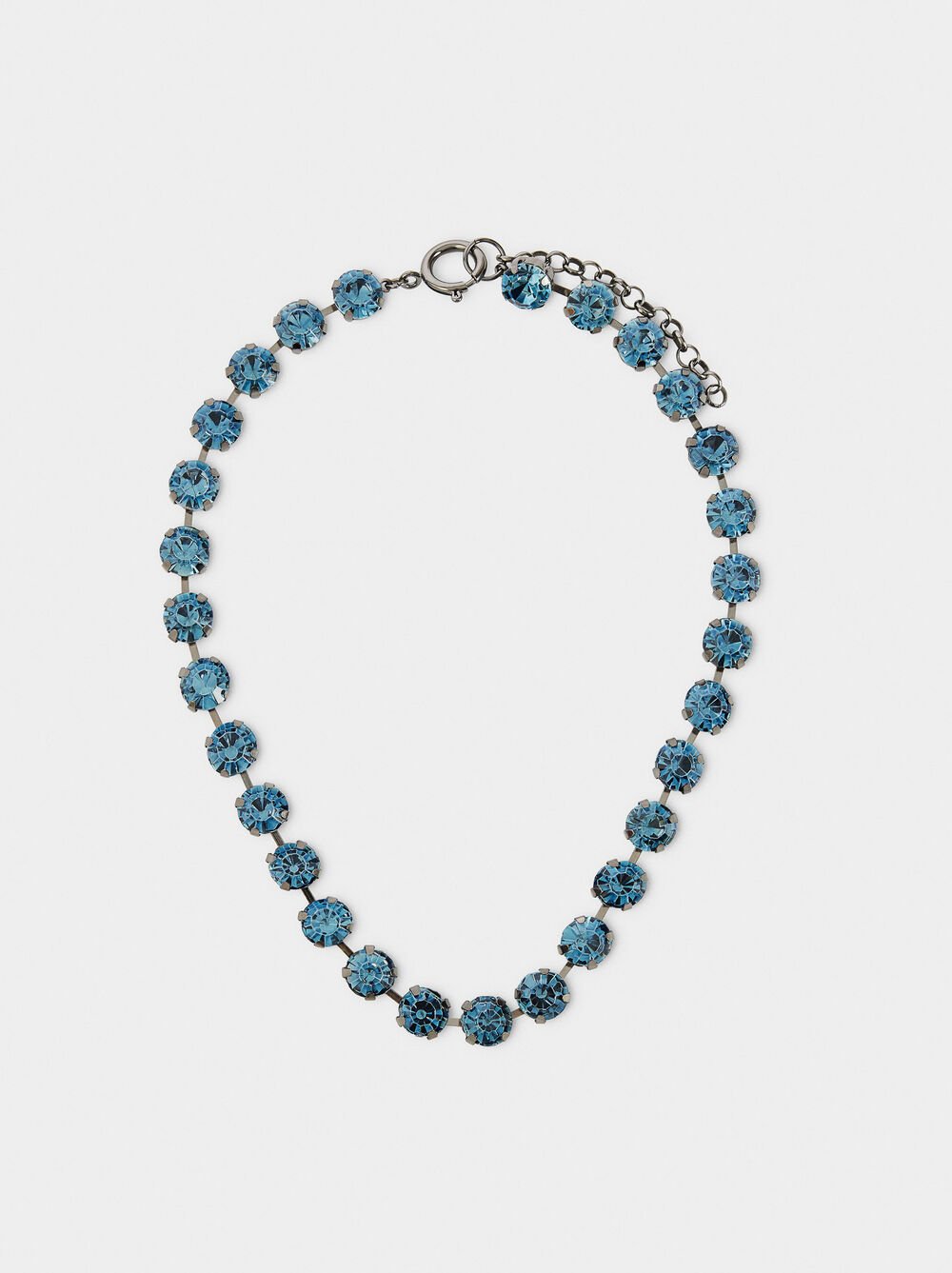 Short necklace with crystals