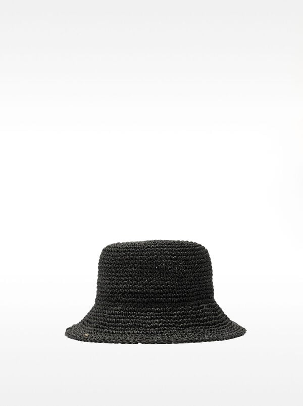 Hat with straw effect