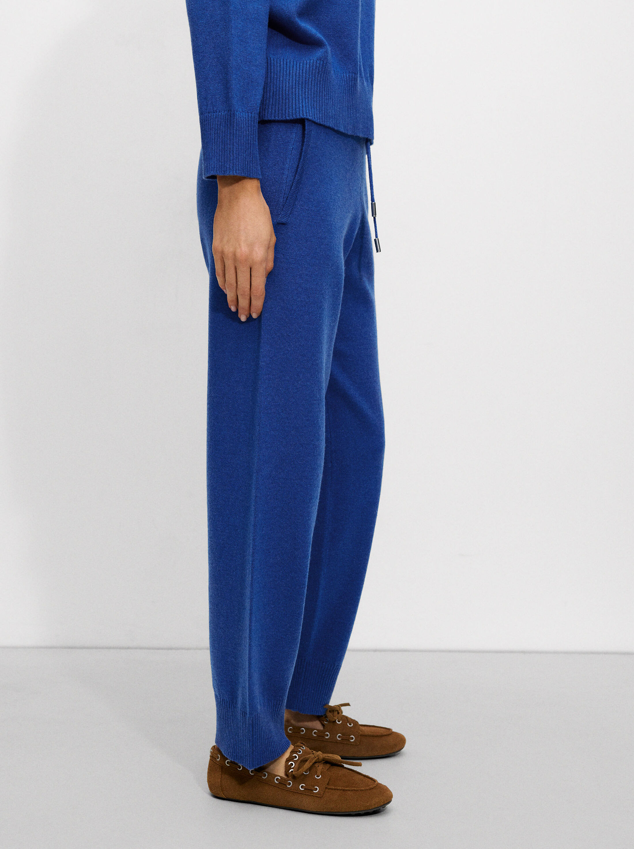 Knit trousers with wool and adjustable waist image number 2.0
