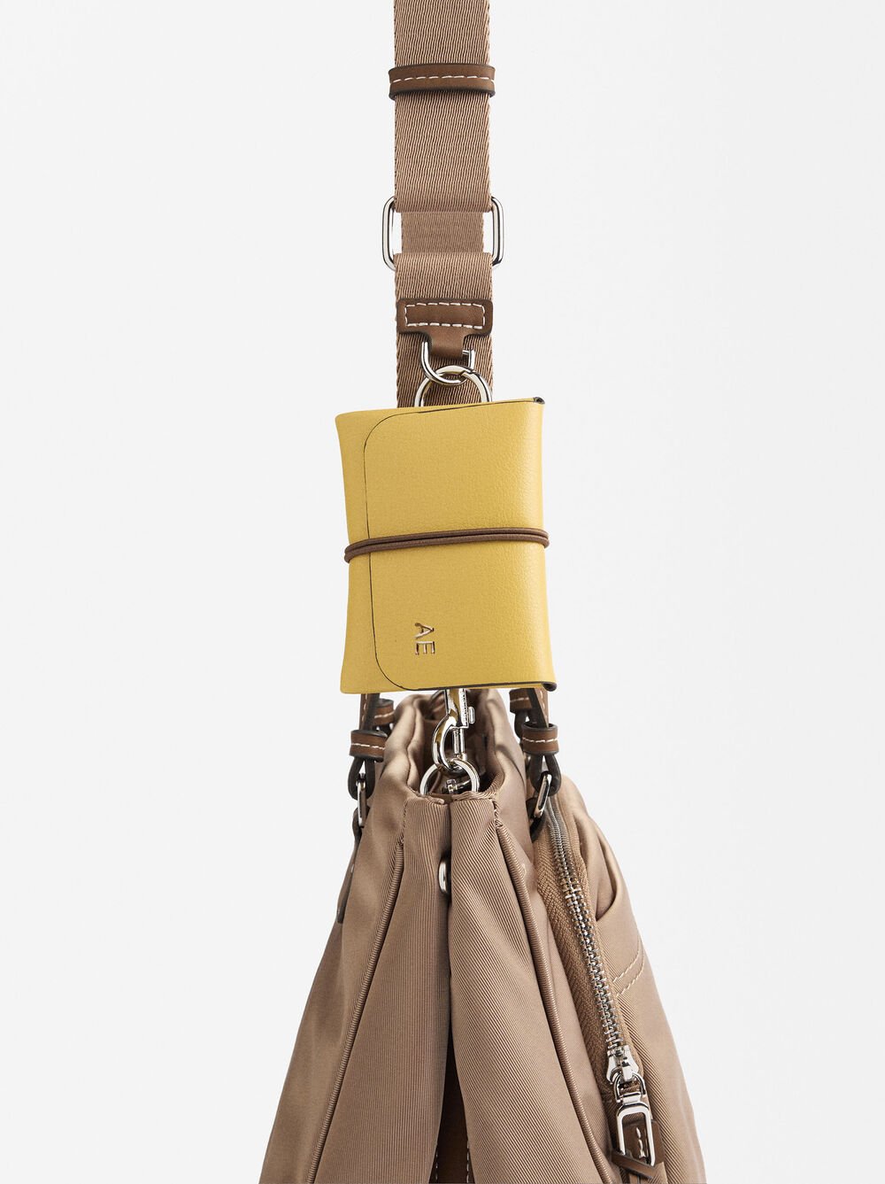 Nylon tote bag