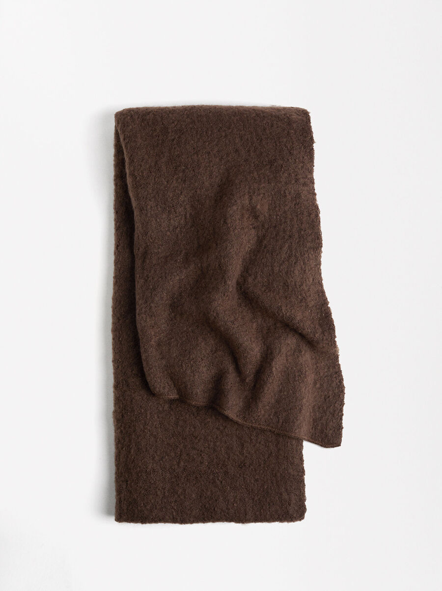 Plain maxi scarf