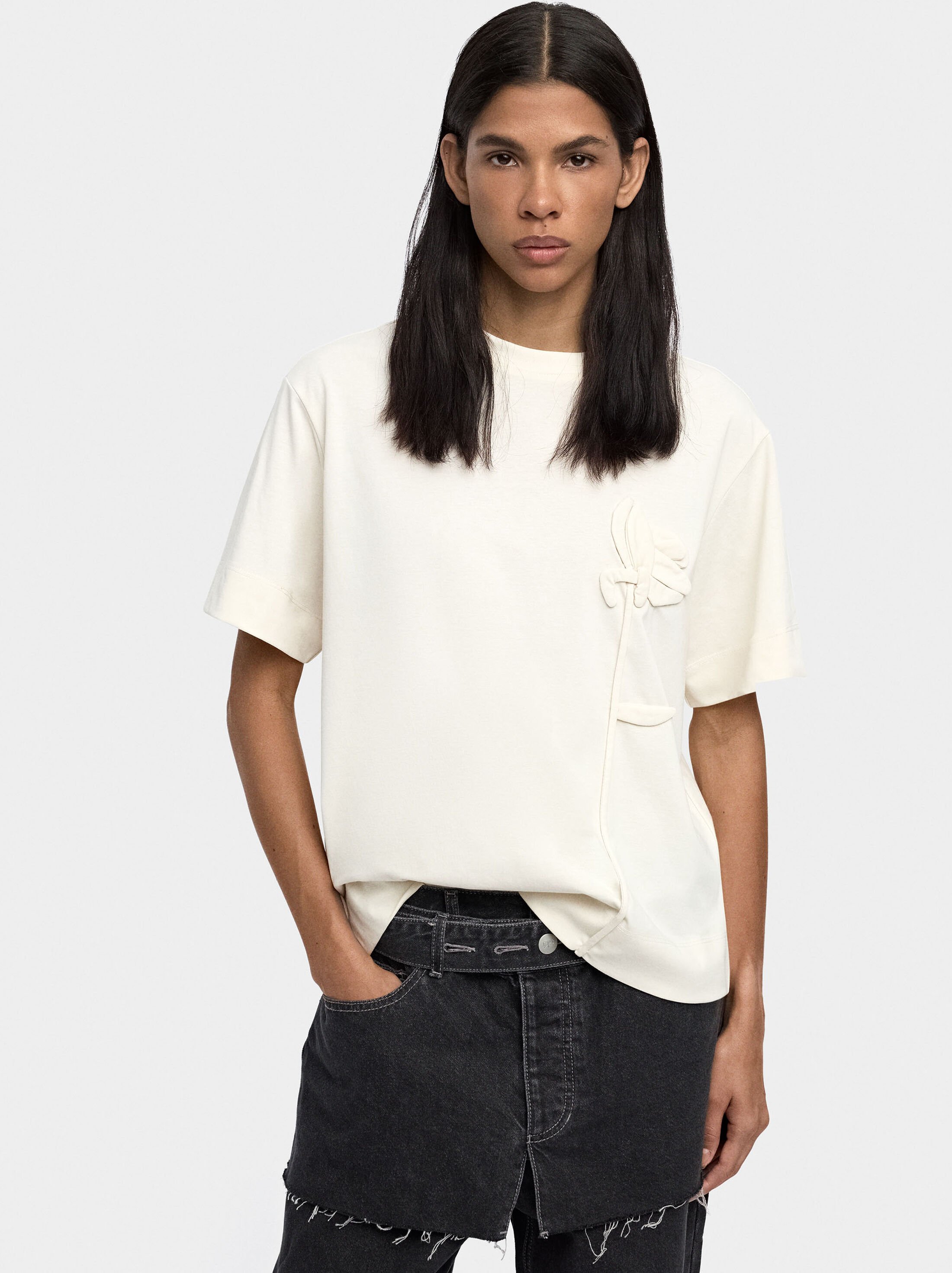 Cotton T-shirt with flower image number 4.0