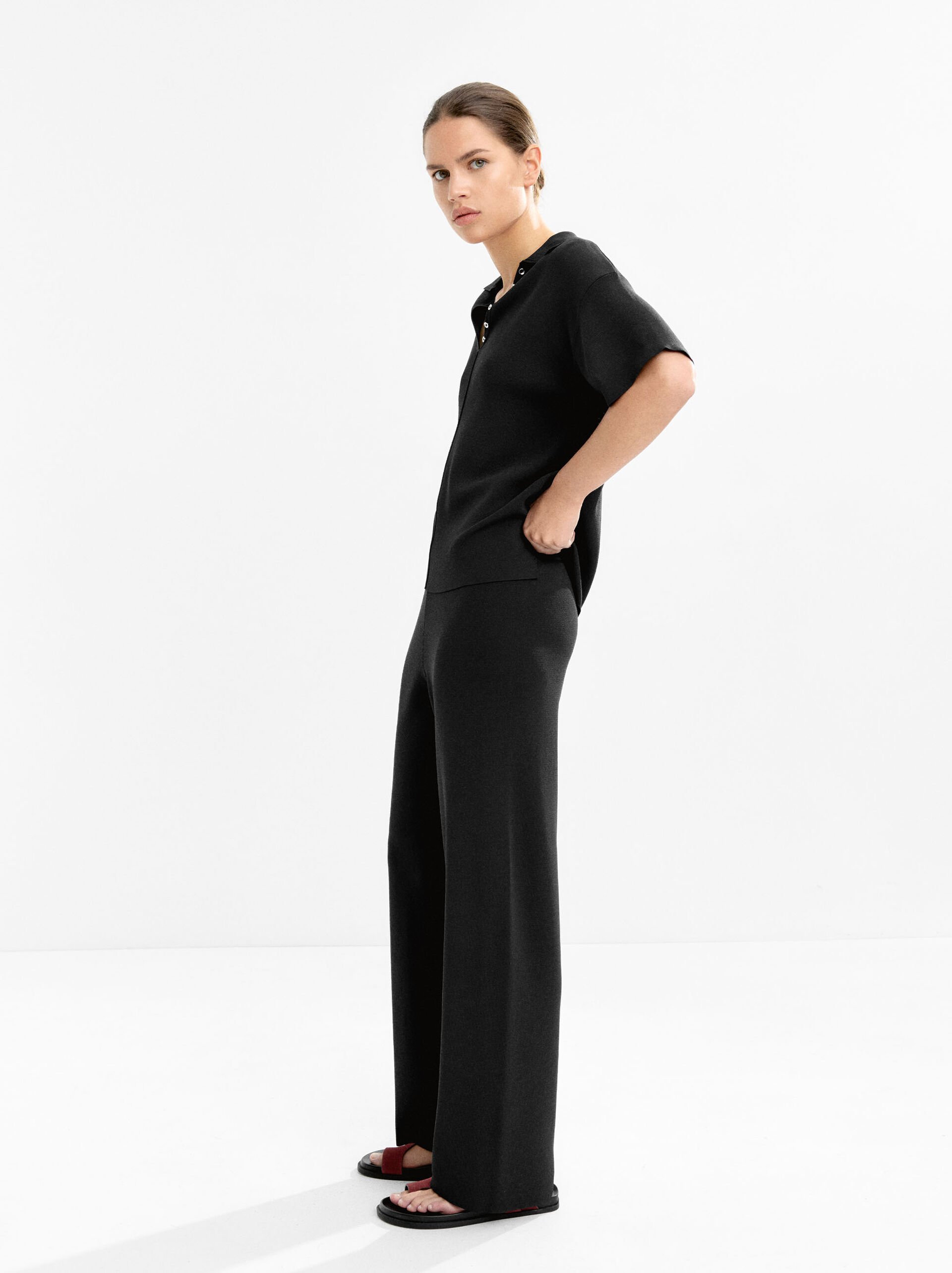 Pantalon en maille taille élastique image number 2.0