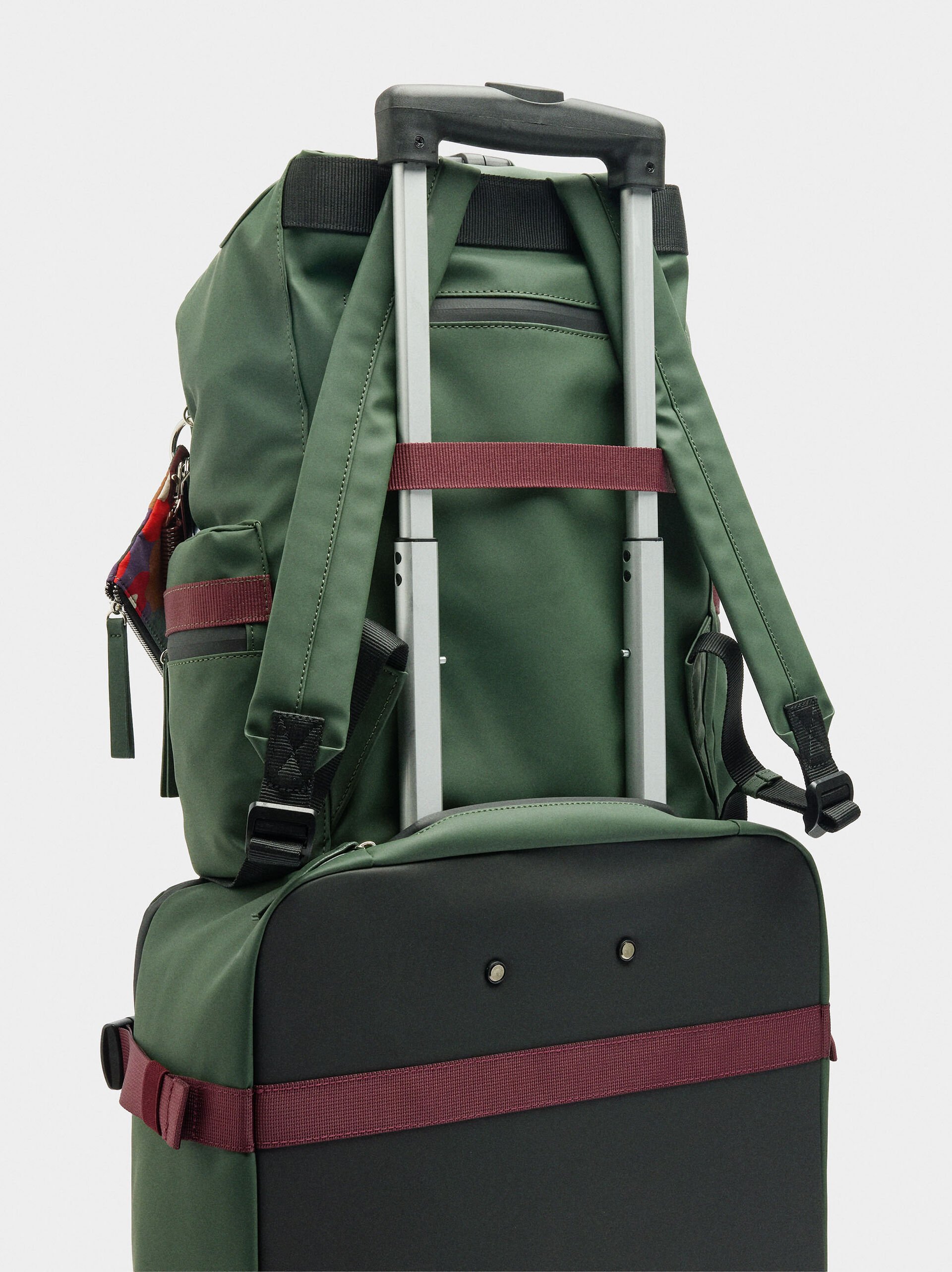 Travel suitcase with soft texture image number 4.0