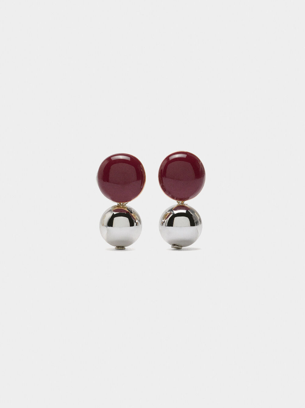 Enameled earrings with spheres