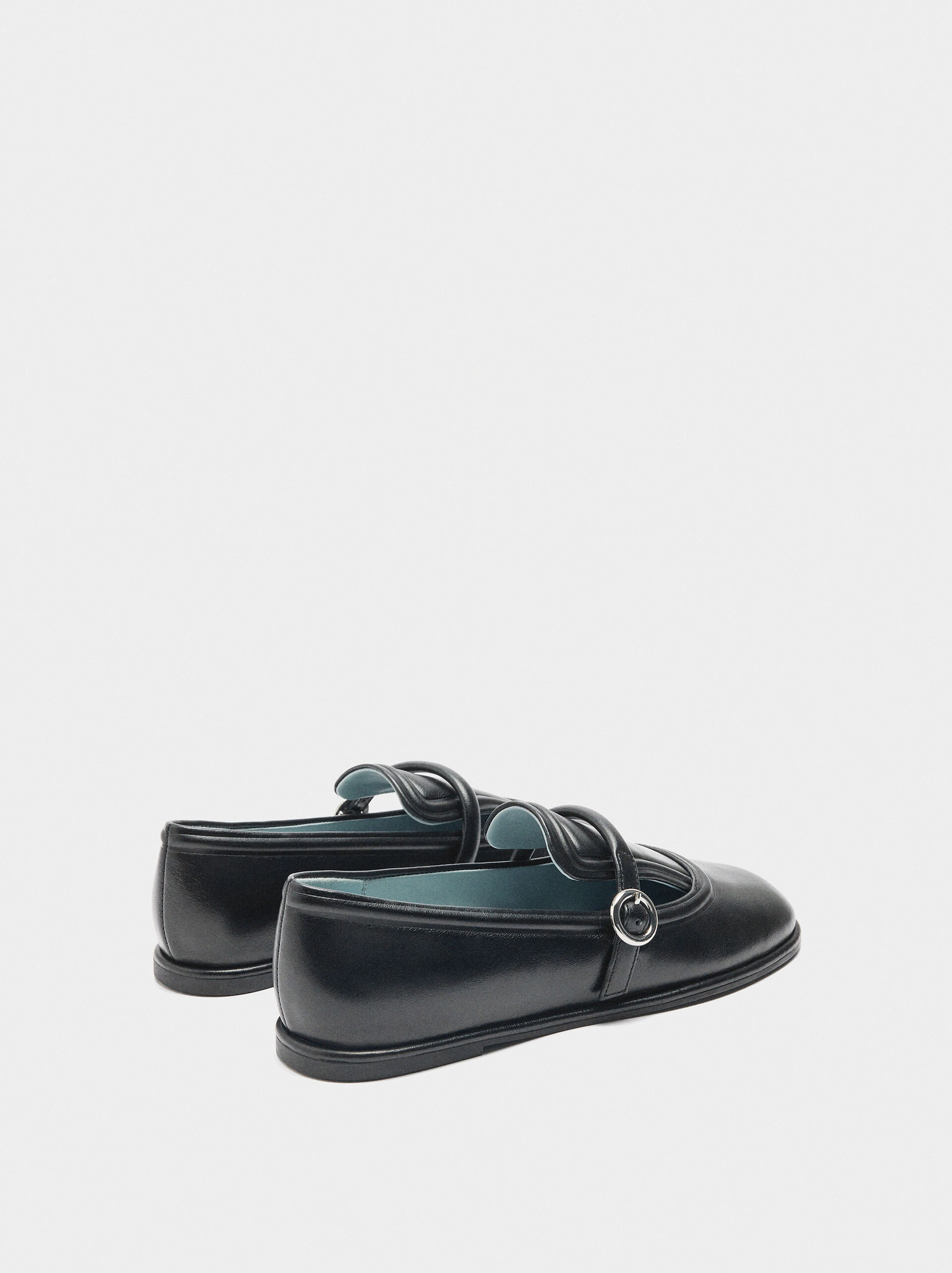 Flat leather shoes with buckle image number 3.0