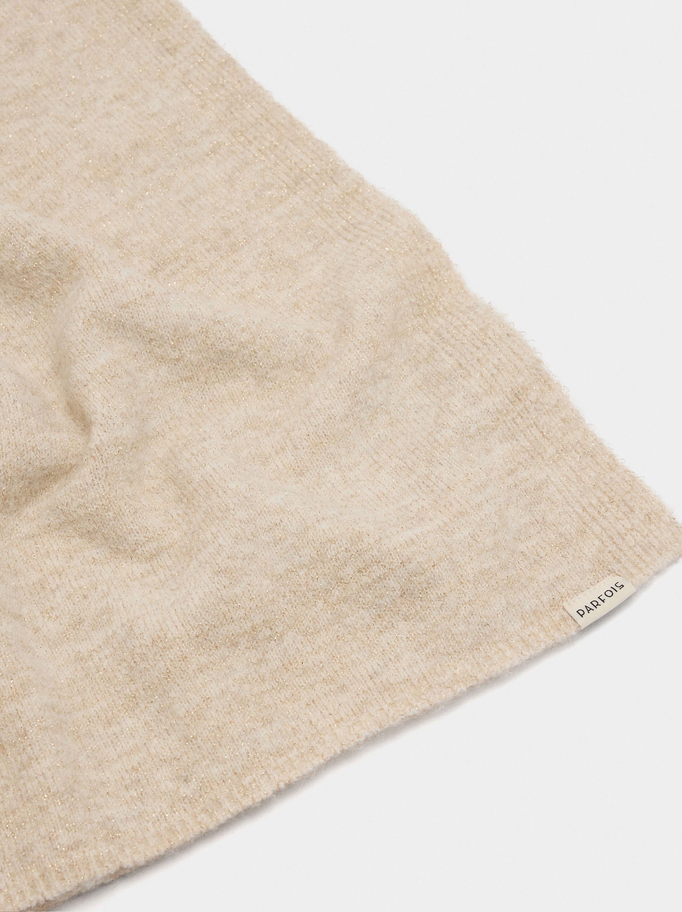 Plain scarf image number 1.0