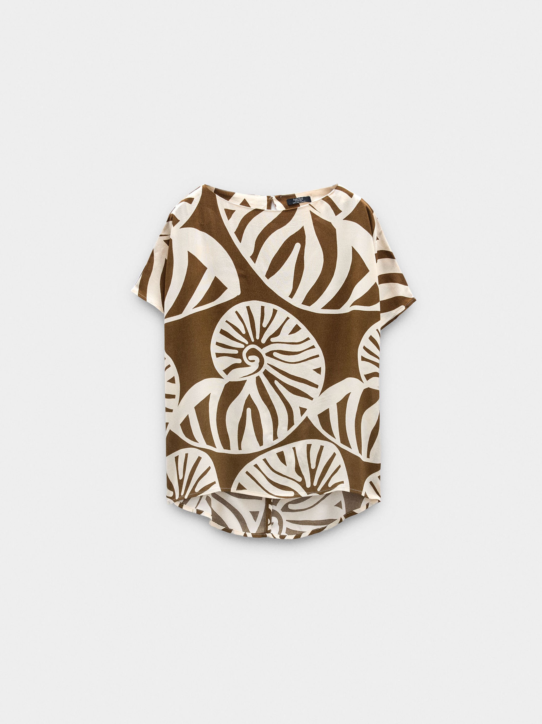 Blusa estampada image number 4.0
