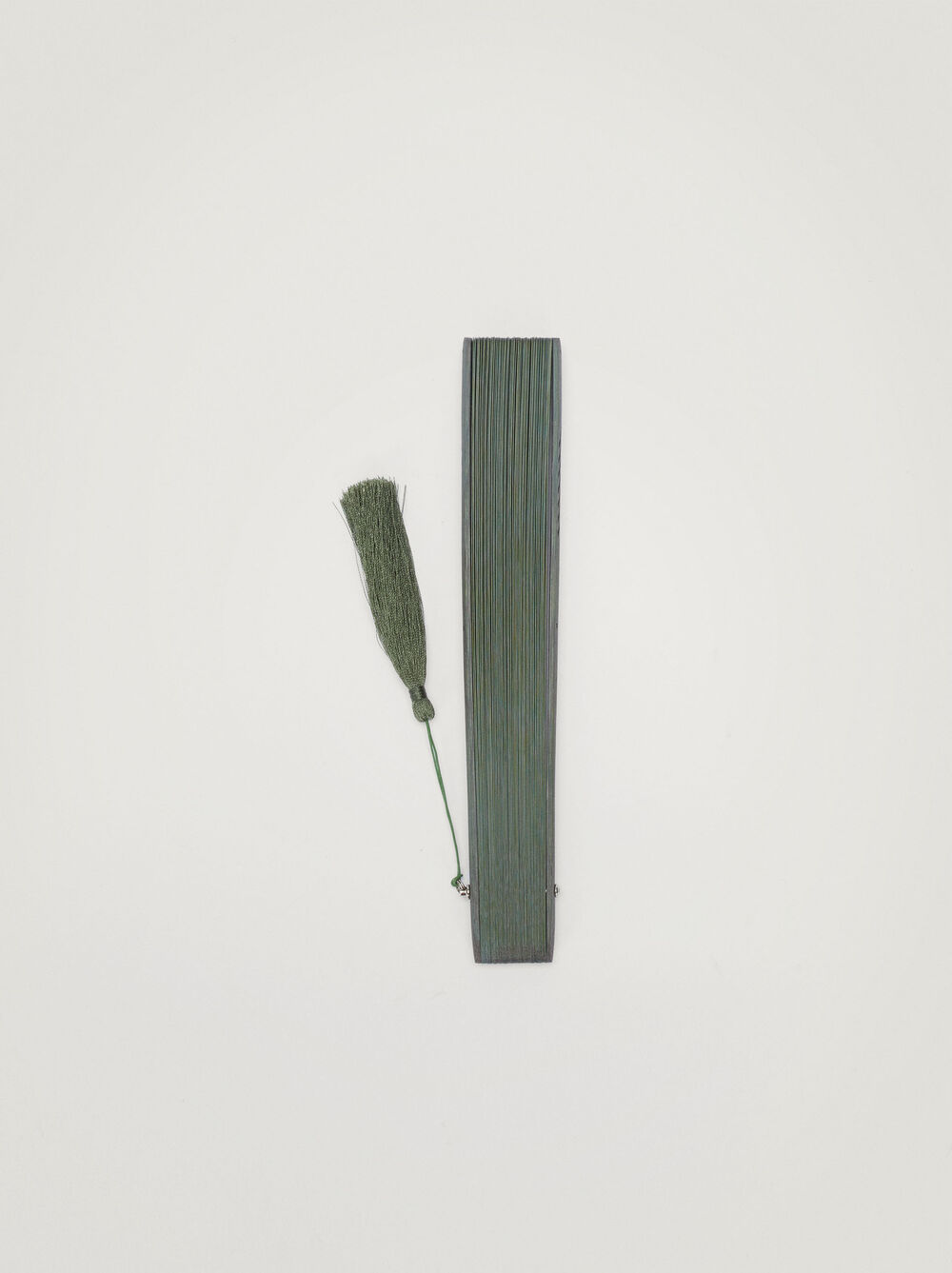 Leque Bambu Com Perfurado
