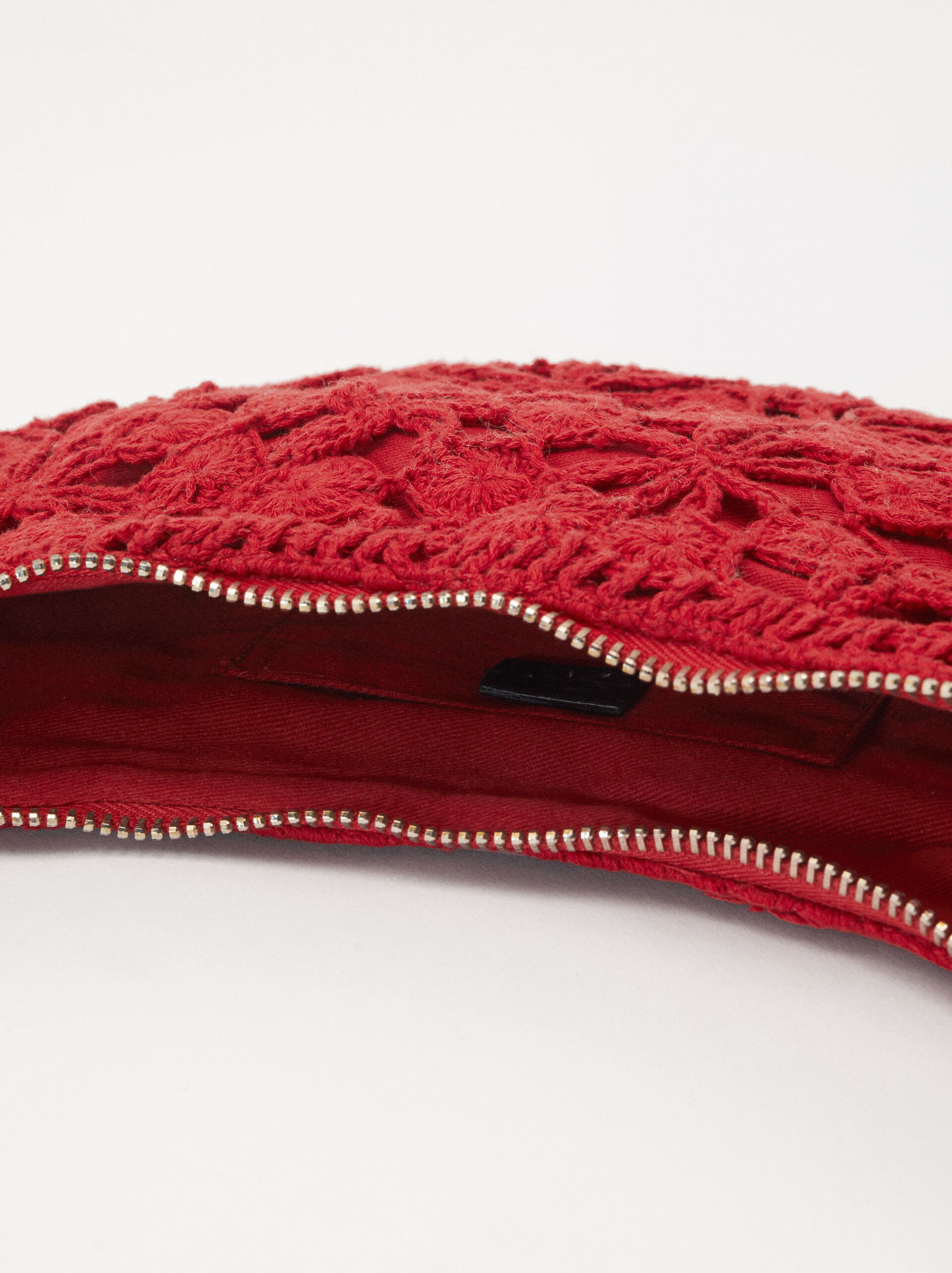 Crochet Crossbody Bag image number 5.0