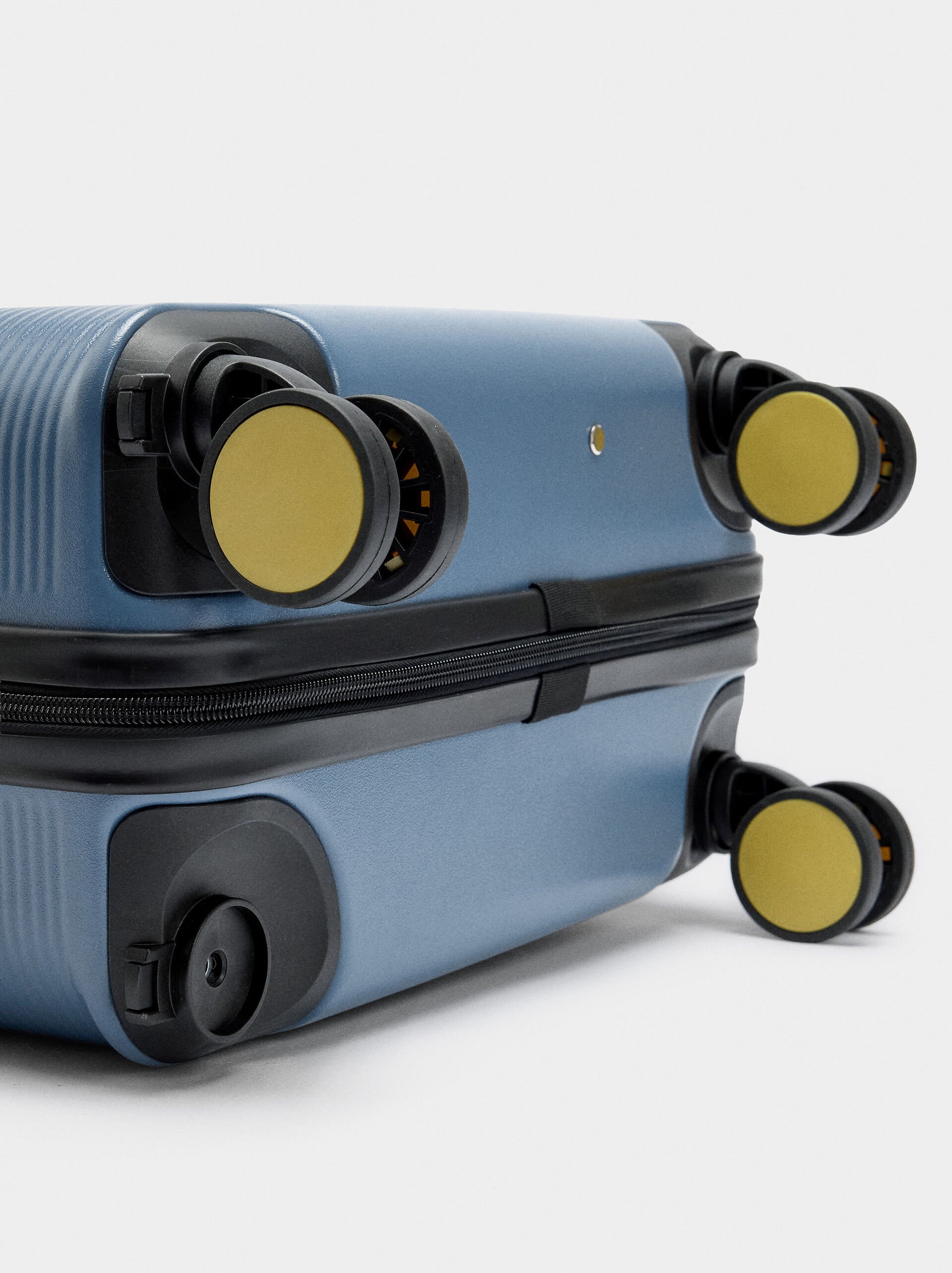 Travel suitcase with texture image number 1.0