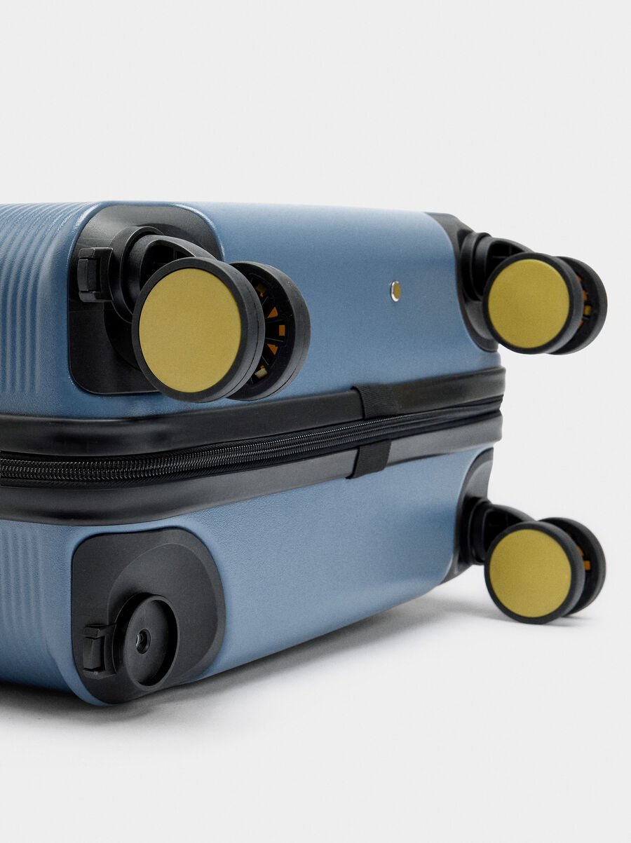 Travel suitcase with texture