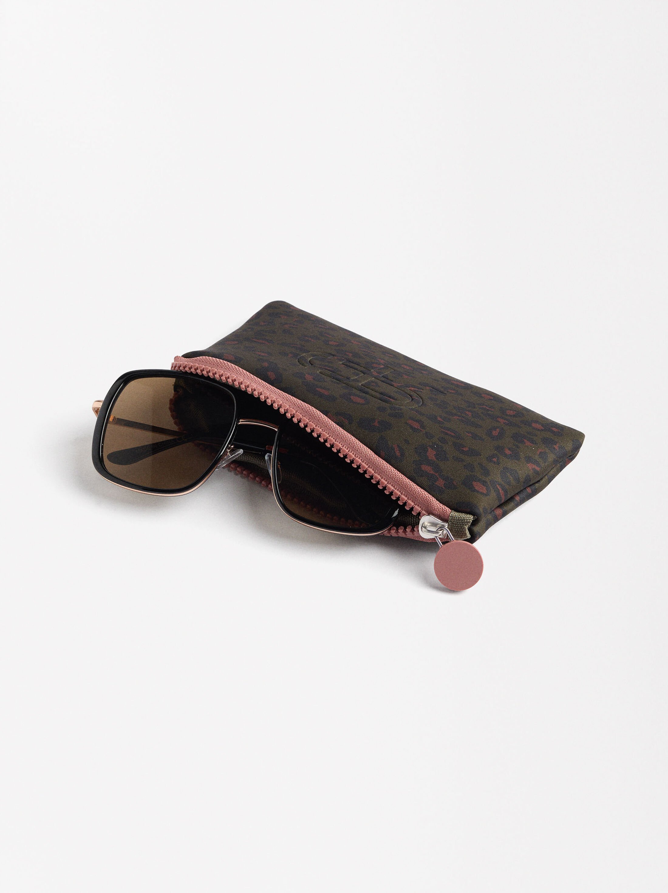 Square sunglasses image number 3.0