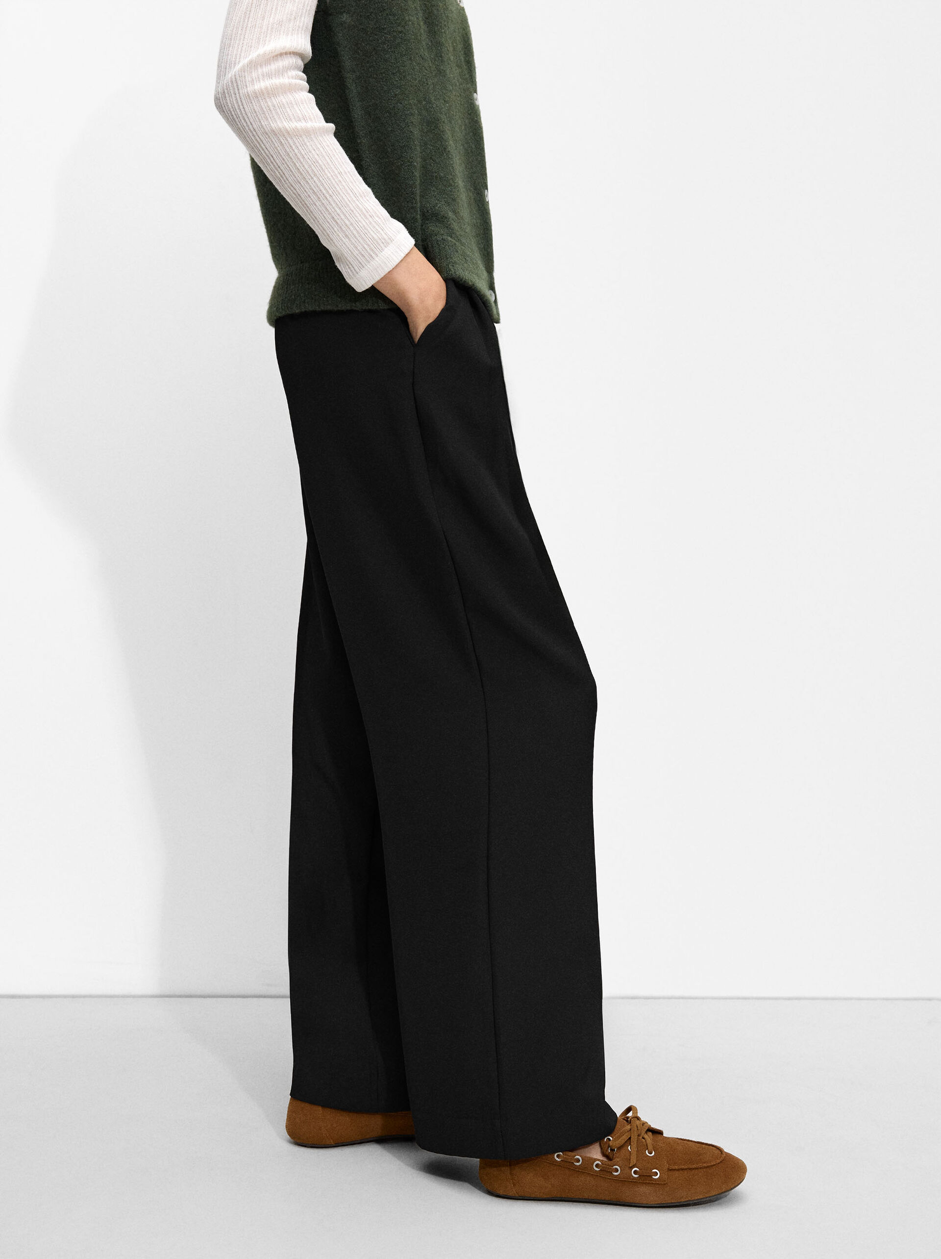 Flowing pants with pleats image number 2.0