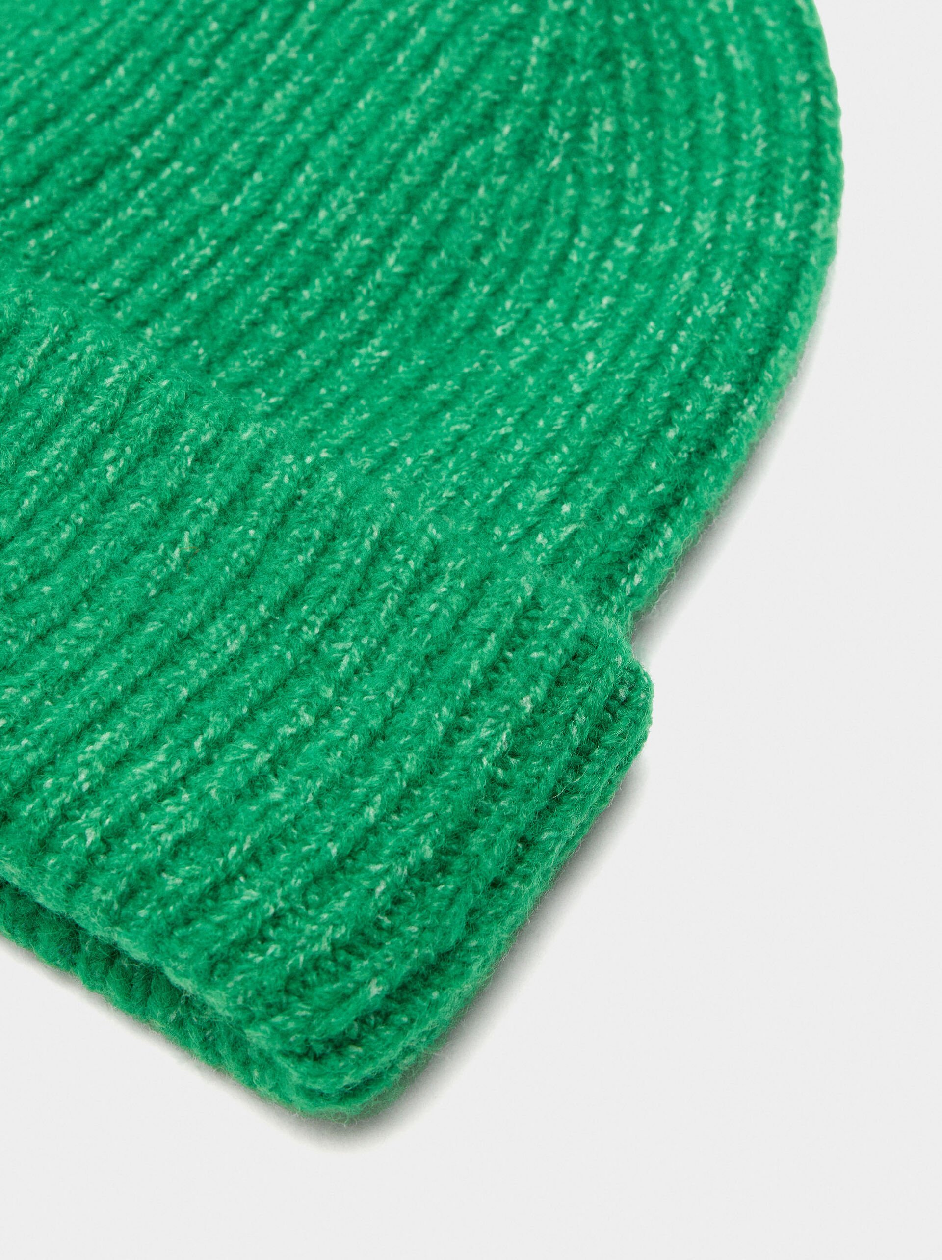 Gorro aus geripptem Material mit Bündchen image number 1.0