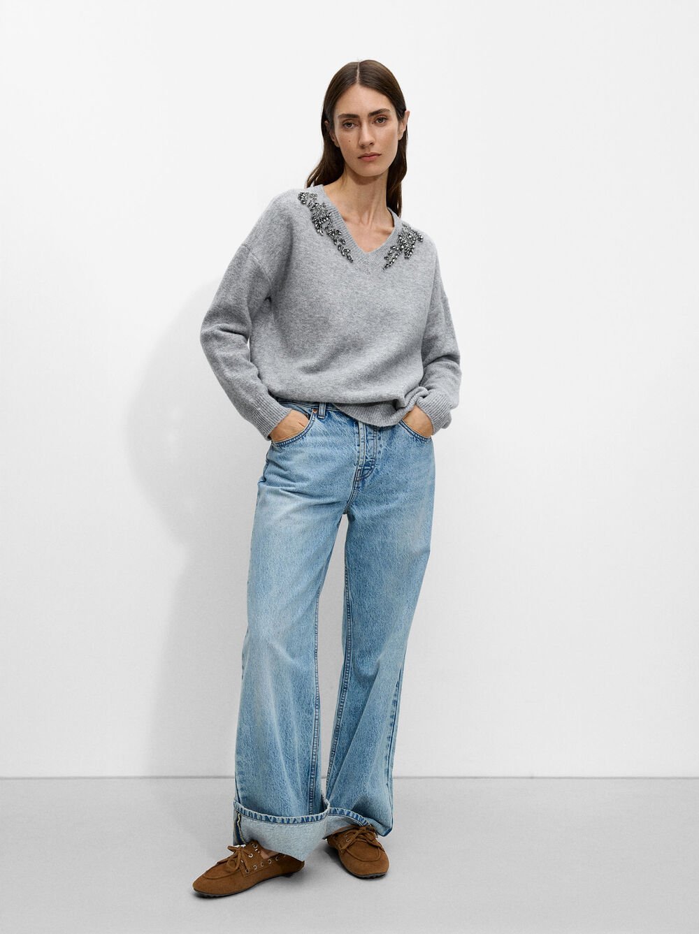 Sweater with wool blend and applications