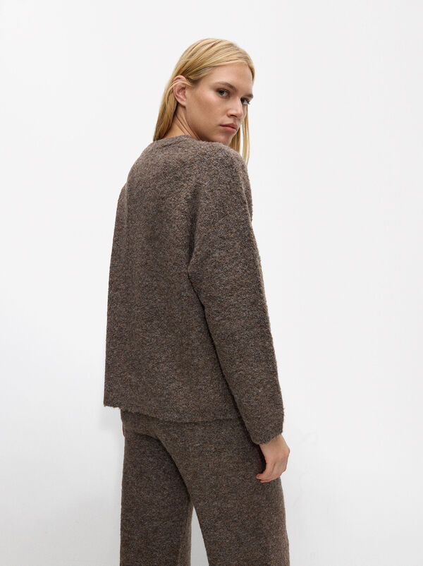 Knit sweater with wool blend