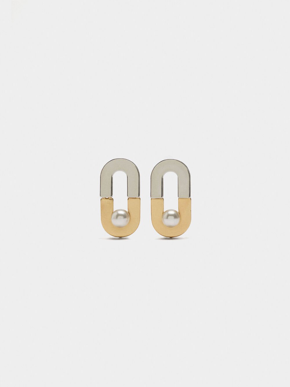Elongated two-tone hoop earrings with pearl