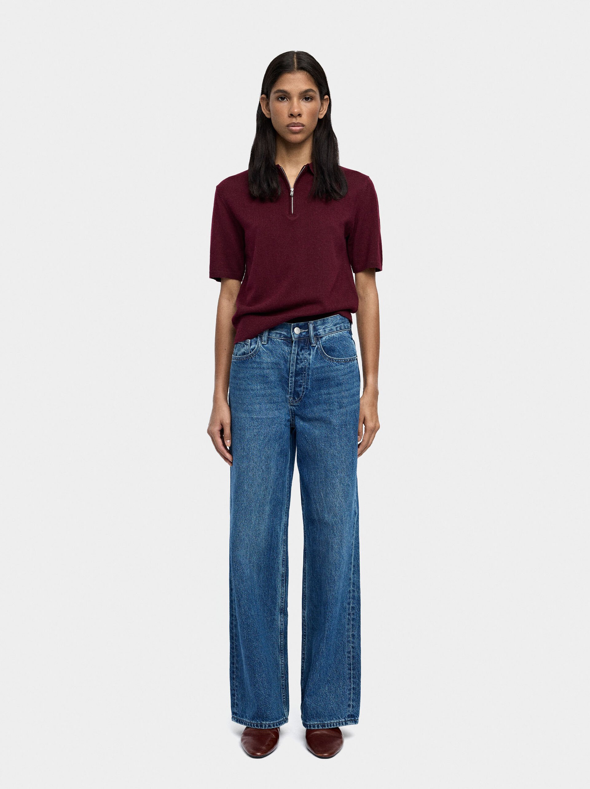 Short-sleeved knit top image number 4.0