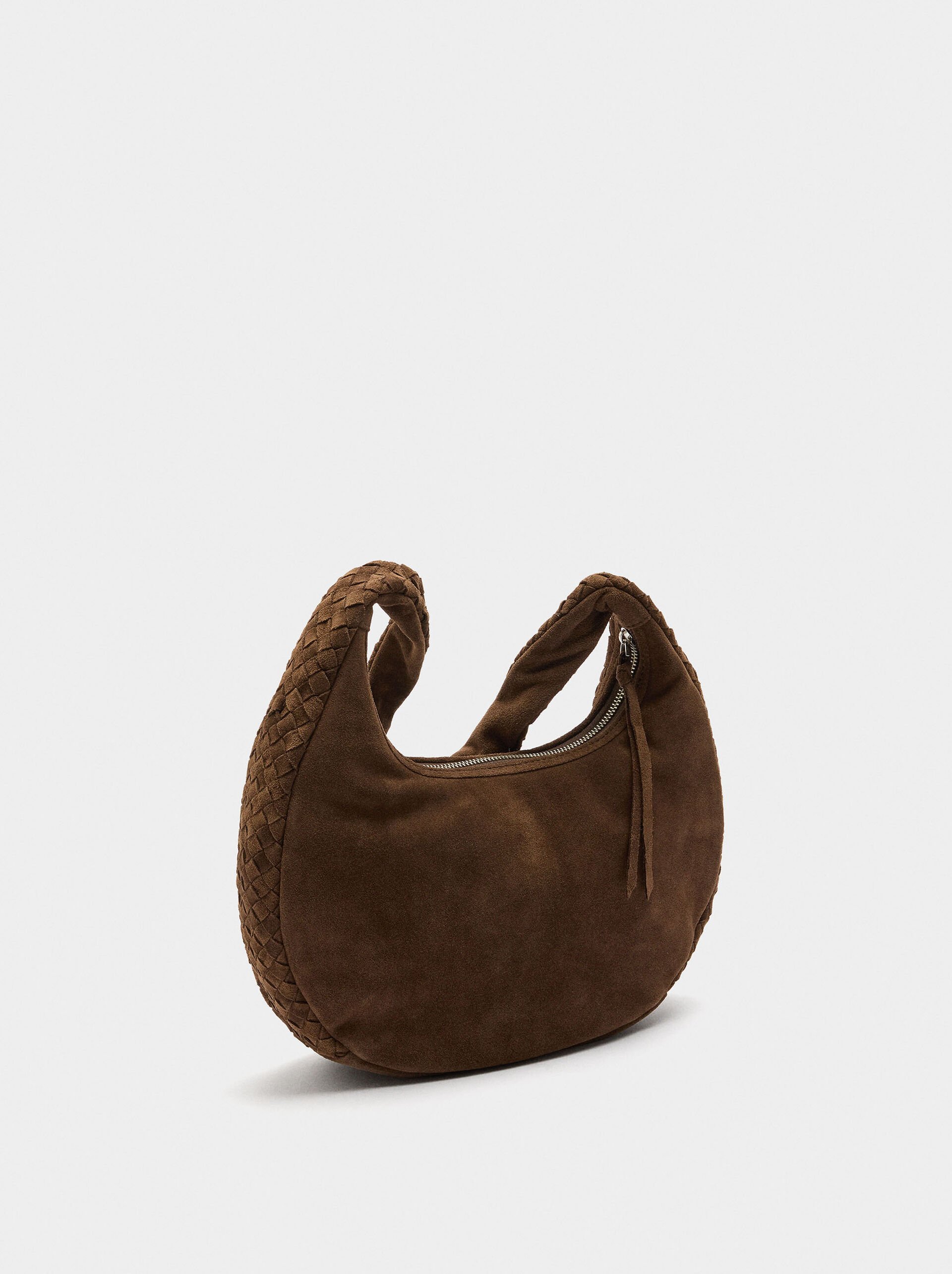 Sac hobo en cuir tressé image number 3.0