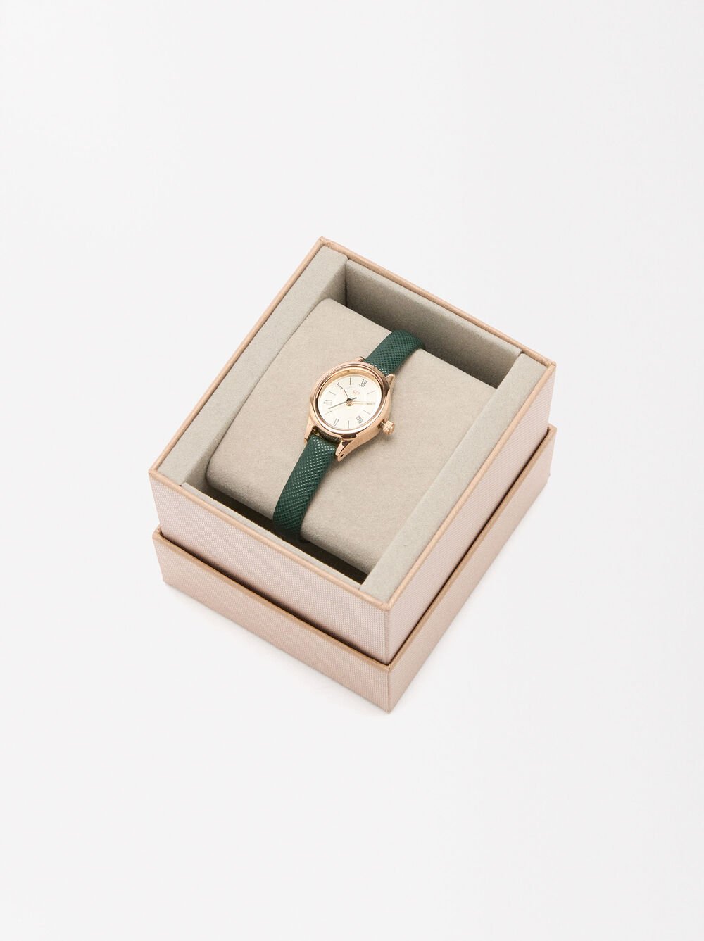 Oval watch with textured strap