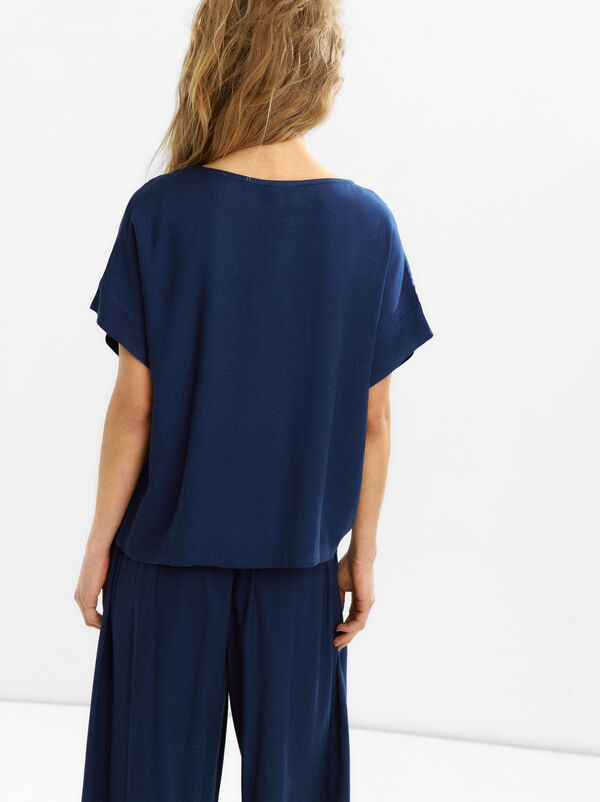 Plain flowing blouse
