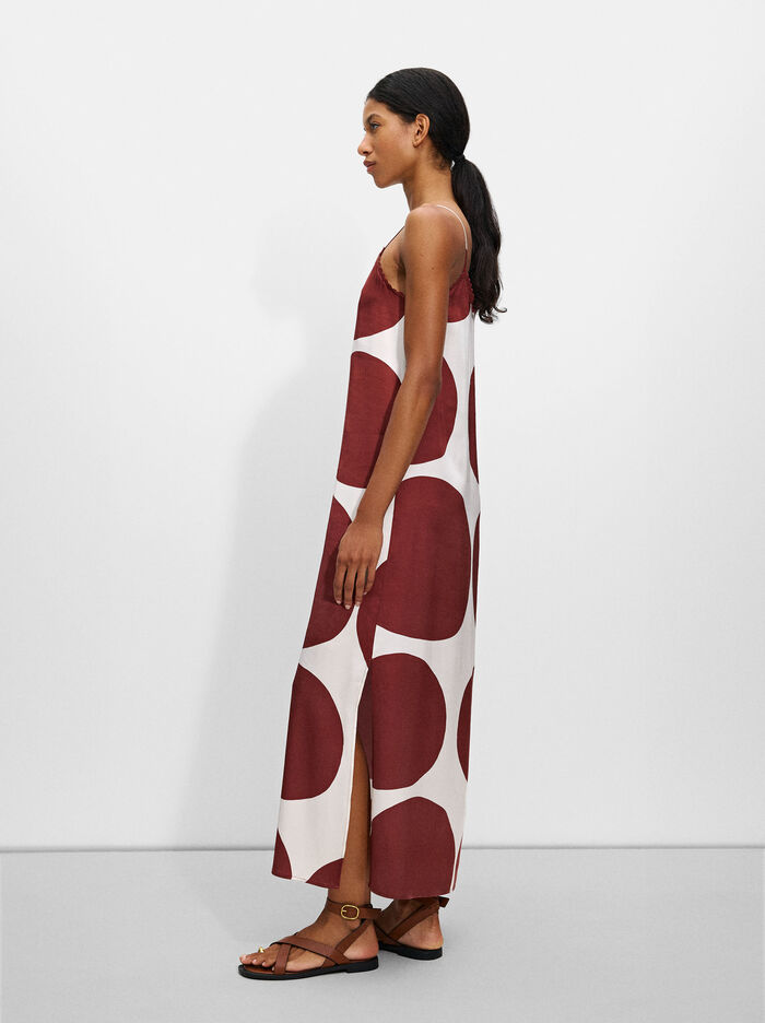 Vestido largo con lunares