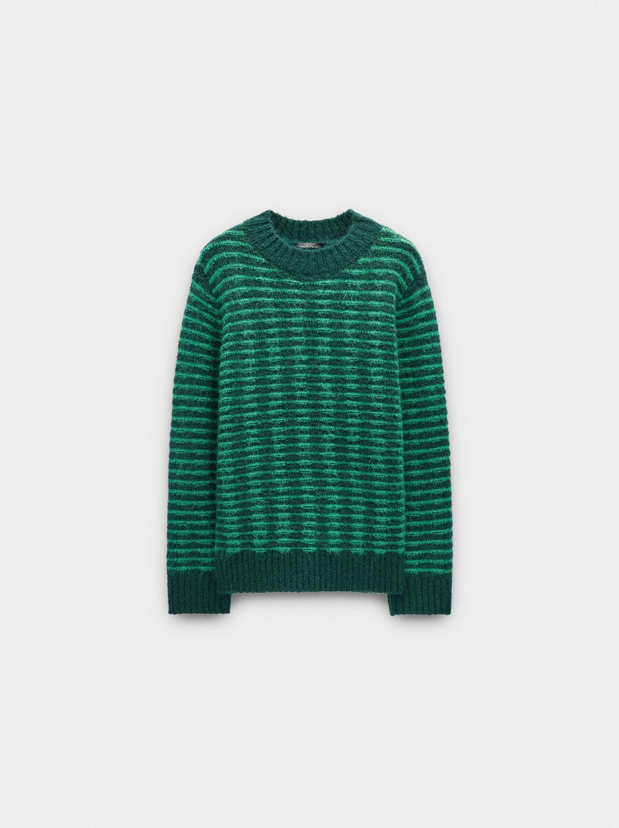 Knit sweater with stripes