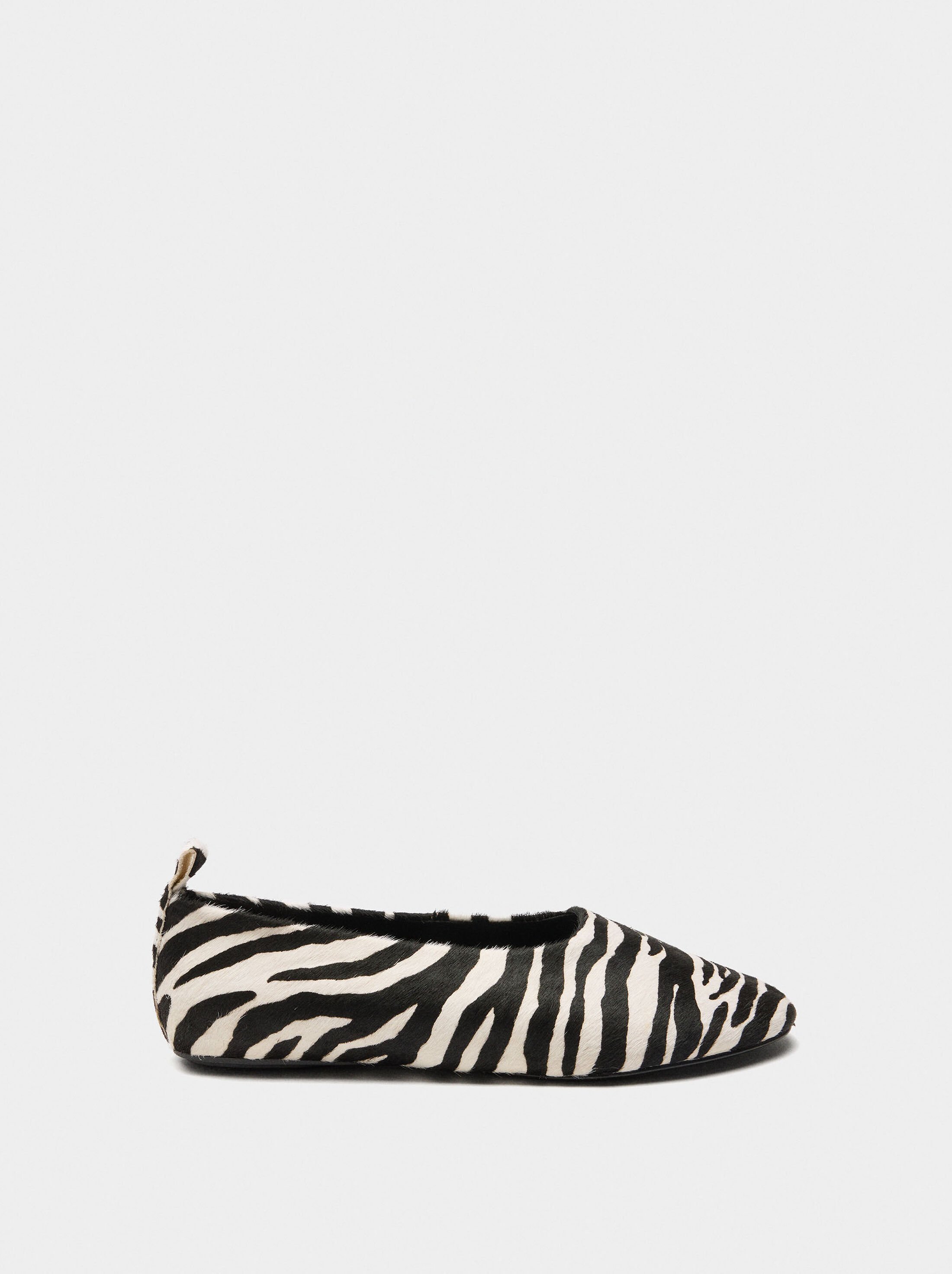 Leather printed ballet flats with animal print image number 1.0