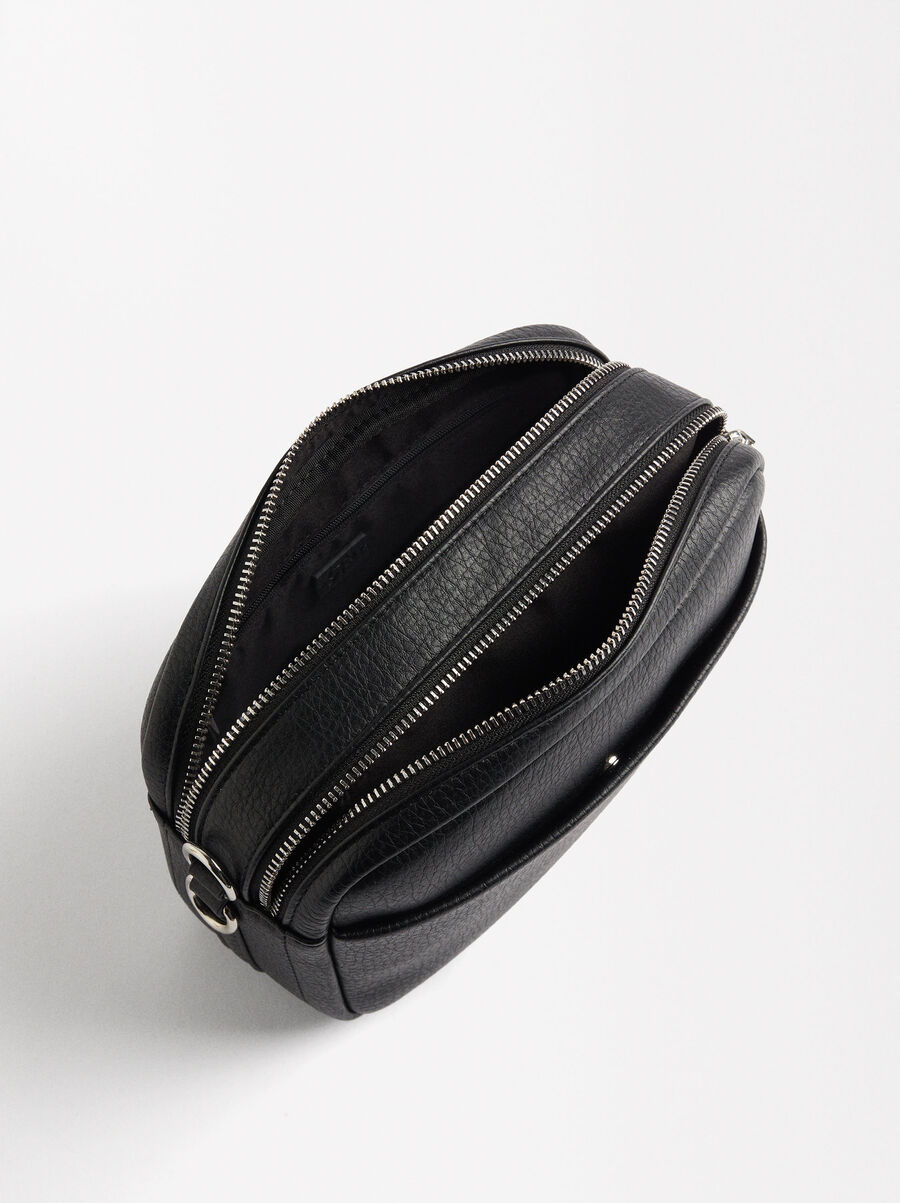 Crossbody bag with a pendant