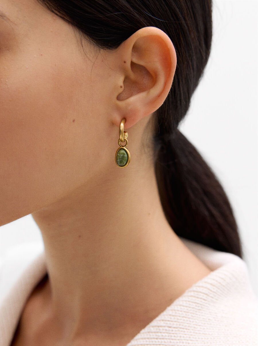 Aros dorados con resina