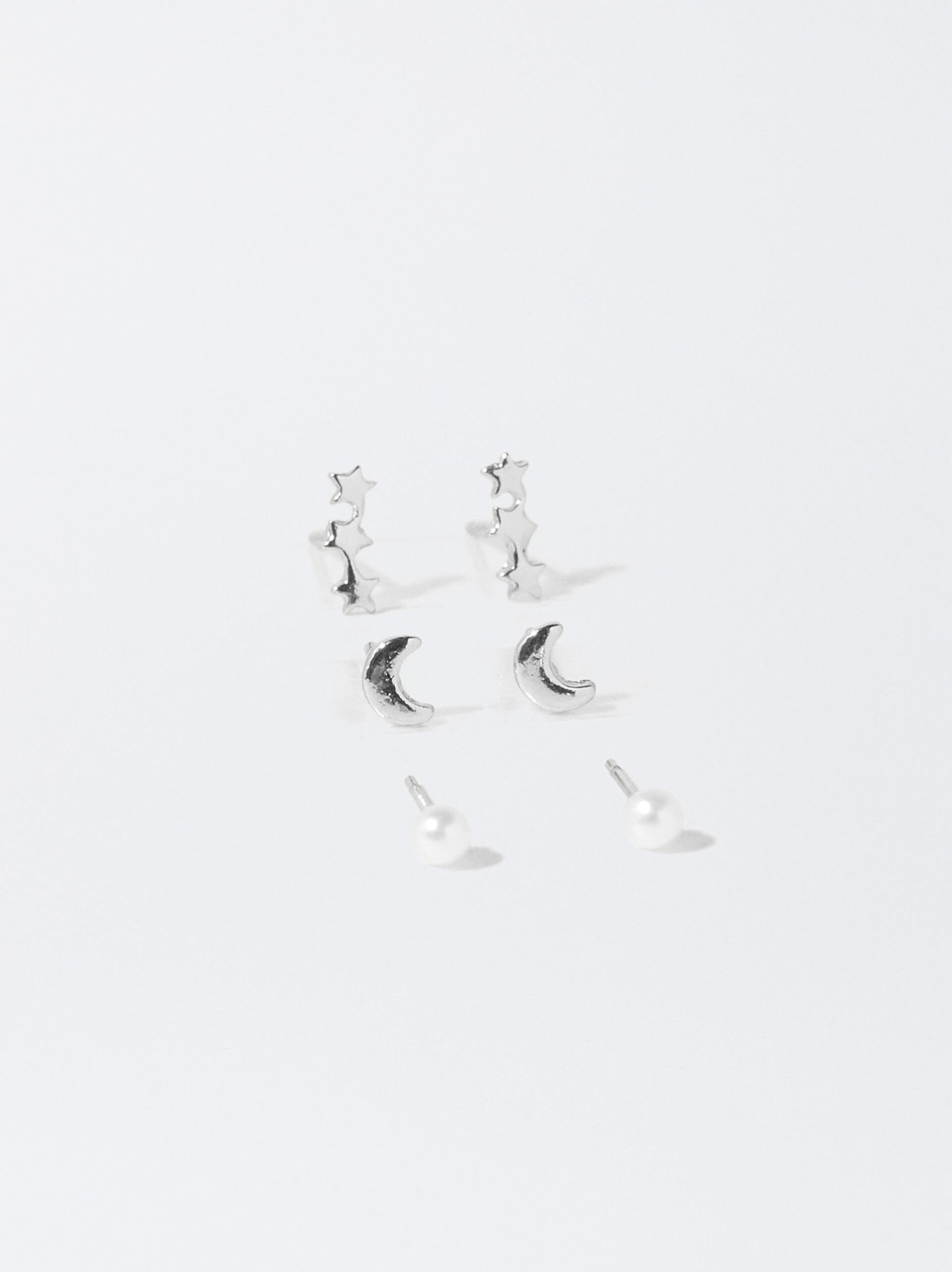 Set Of Earrings With Pearl And Charms image number 0.0