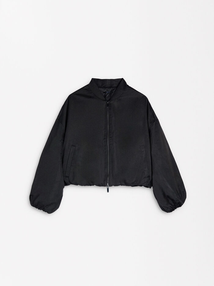 Chaqueta leve con bolsillos