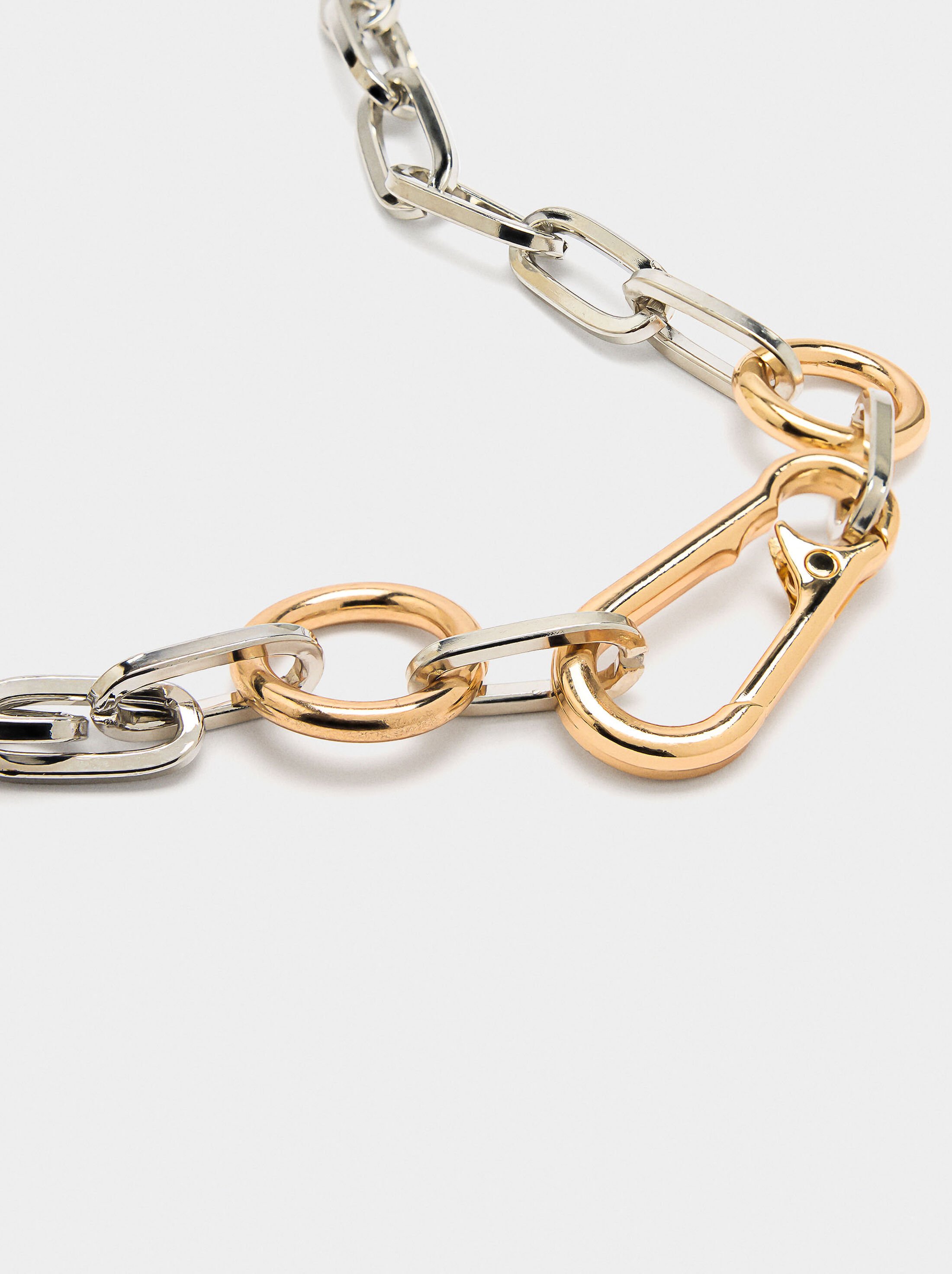Short necklace with bicolor links image number 1.0
